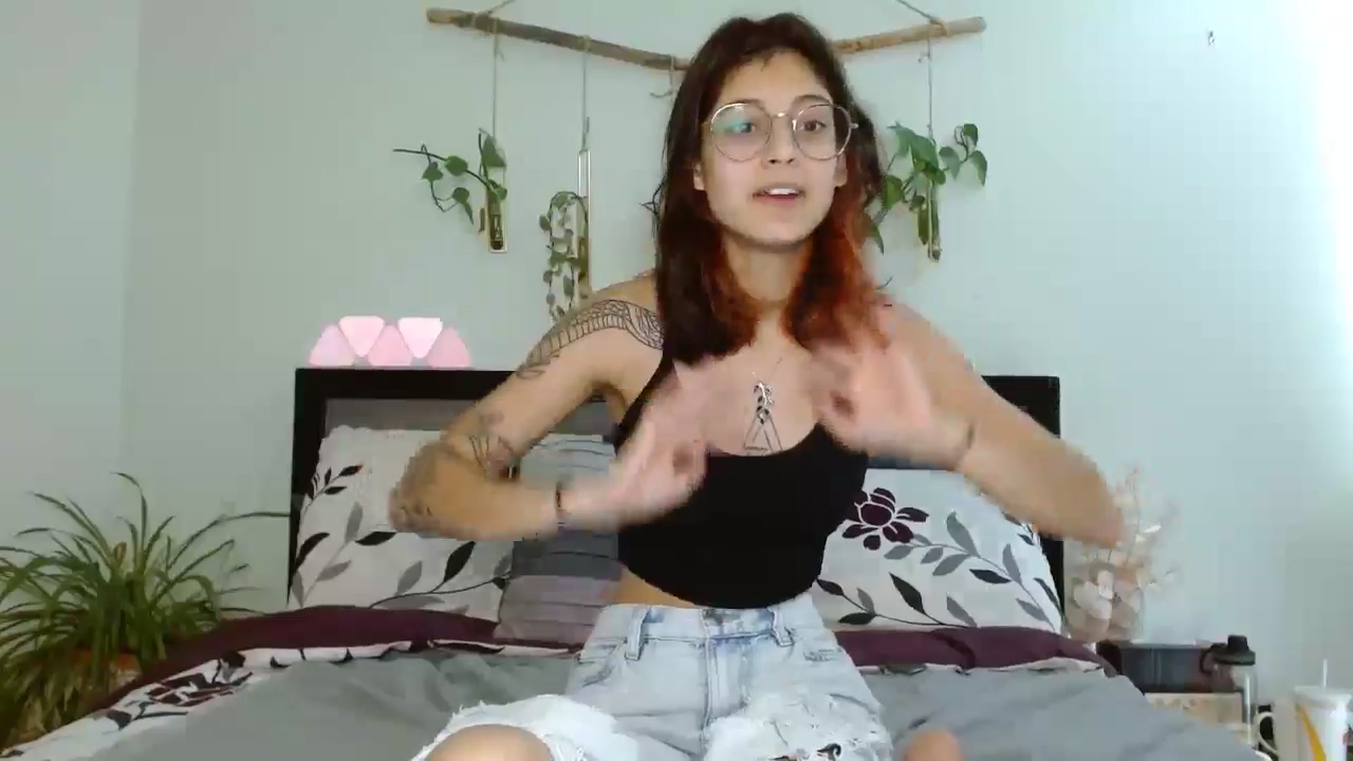 Gallery image thumbnail from PhantomGray's myfreecams stream on, 06/04/2024, 22:08 image 13 of 20