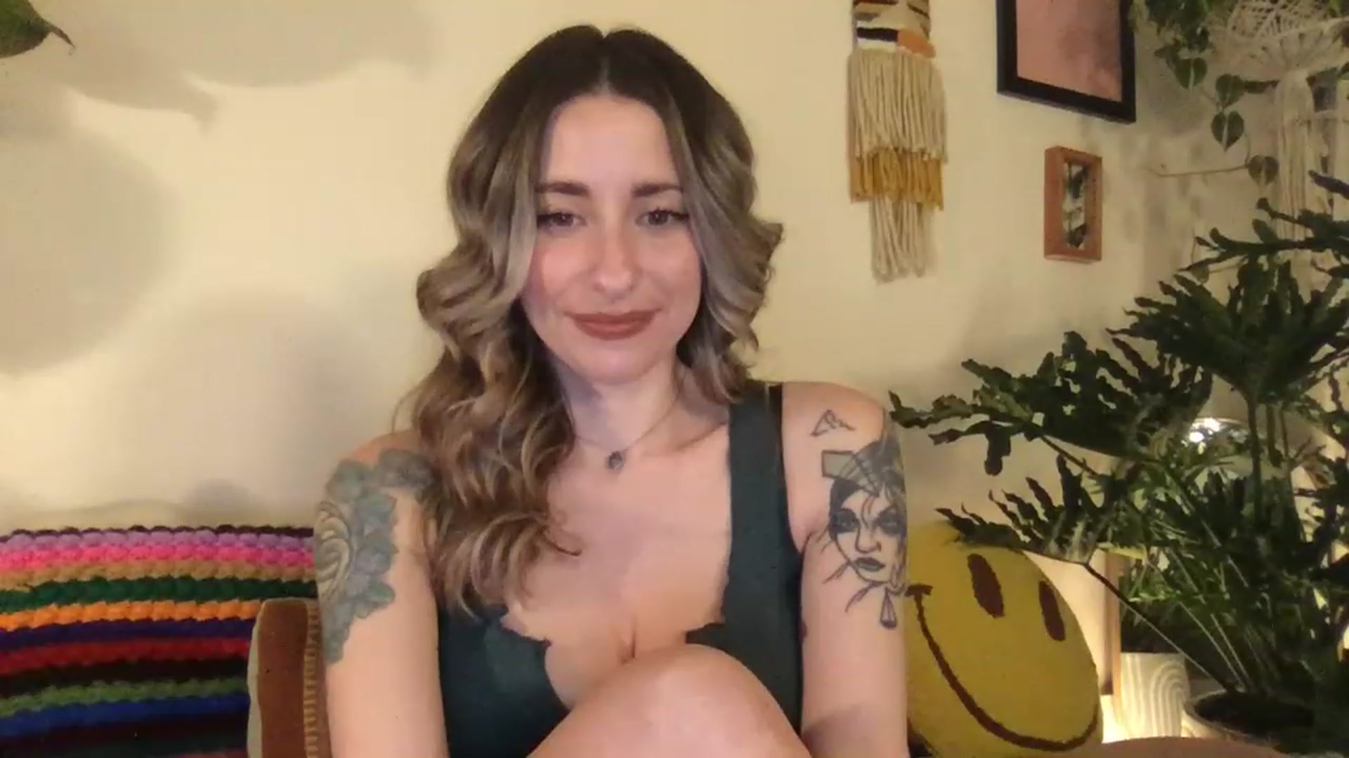 Gallery image thumbnail from PhoebeWoods's myfreecams stream on, 02/11/2023, 05:06 image 9 of 20