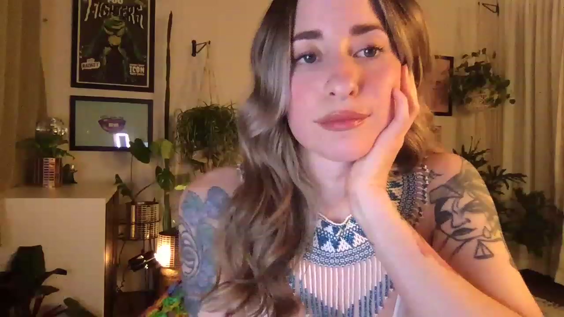Gallery image thumbnail from PhoebeWoods's myfreecams stream on, 02/13/2023, 04:03 image 10 of 20