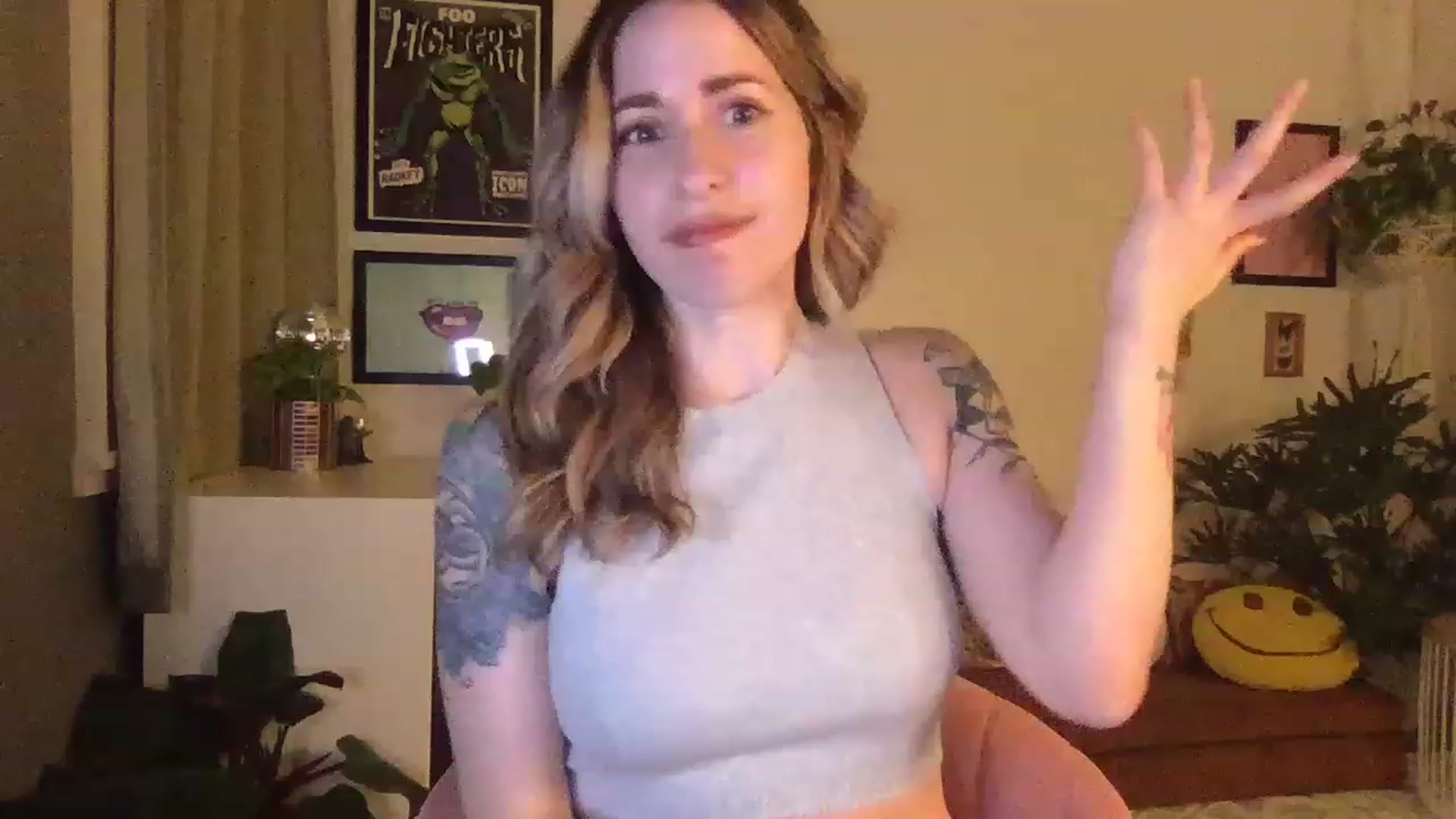 Gallery image thumbnail from PhoebeWoods's myfreecams stream on, 02/16/2023, 04:35 image 4 of 20