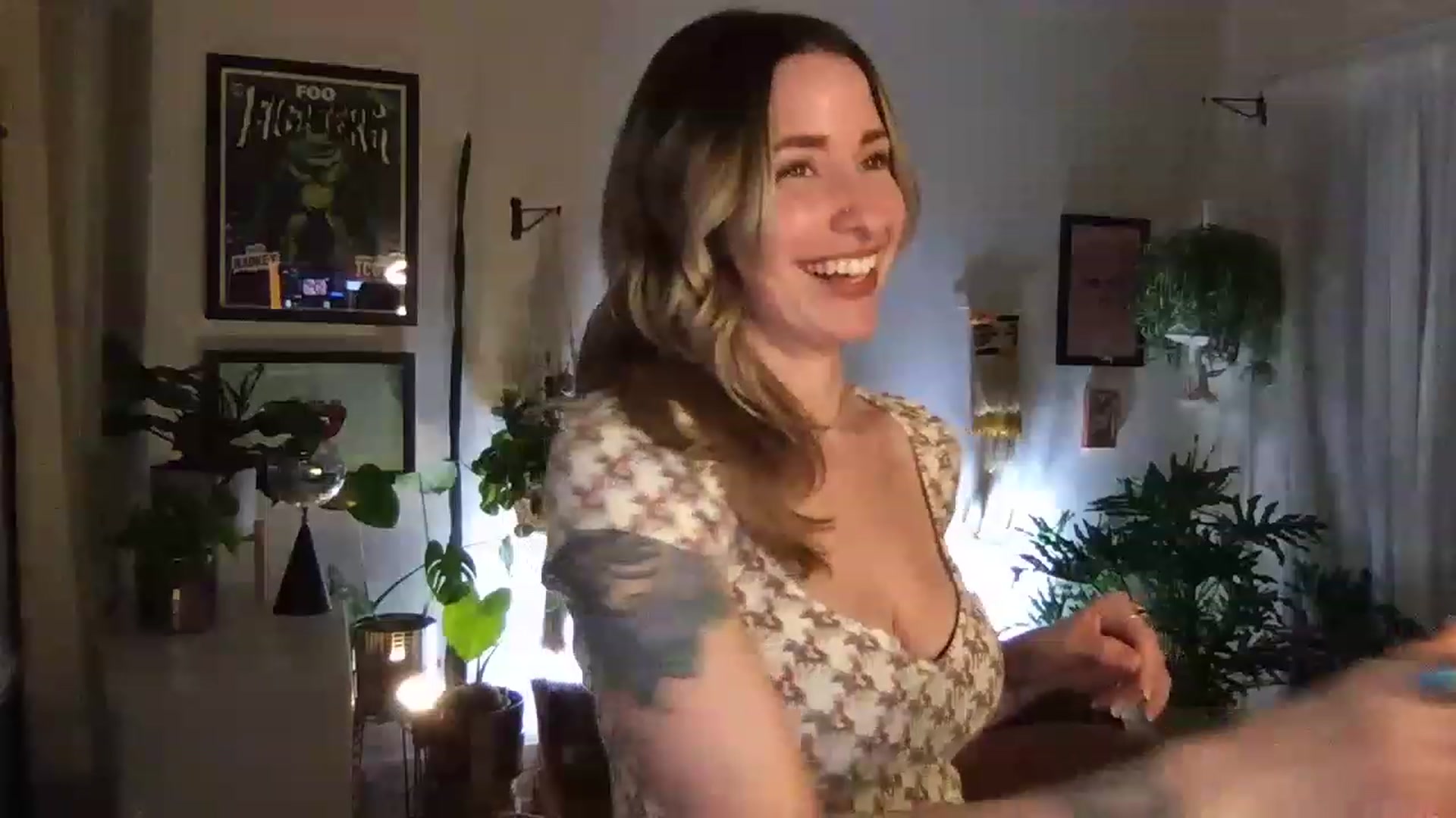 Gallery image thumbnail from PhoebeWoods's myfreecams stream on, 02/17/2023, 04:14 image 10 of 20