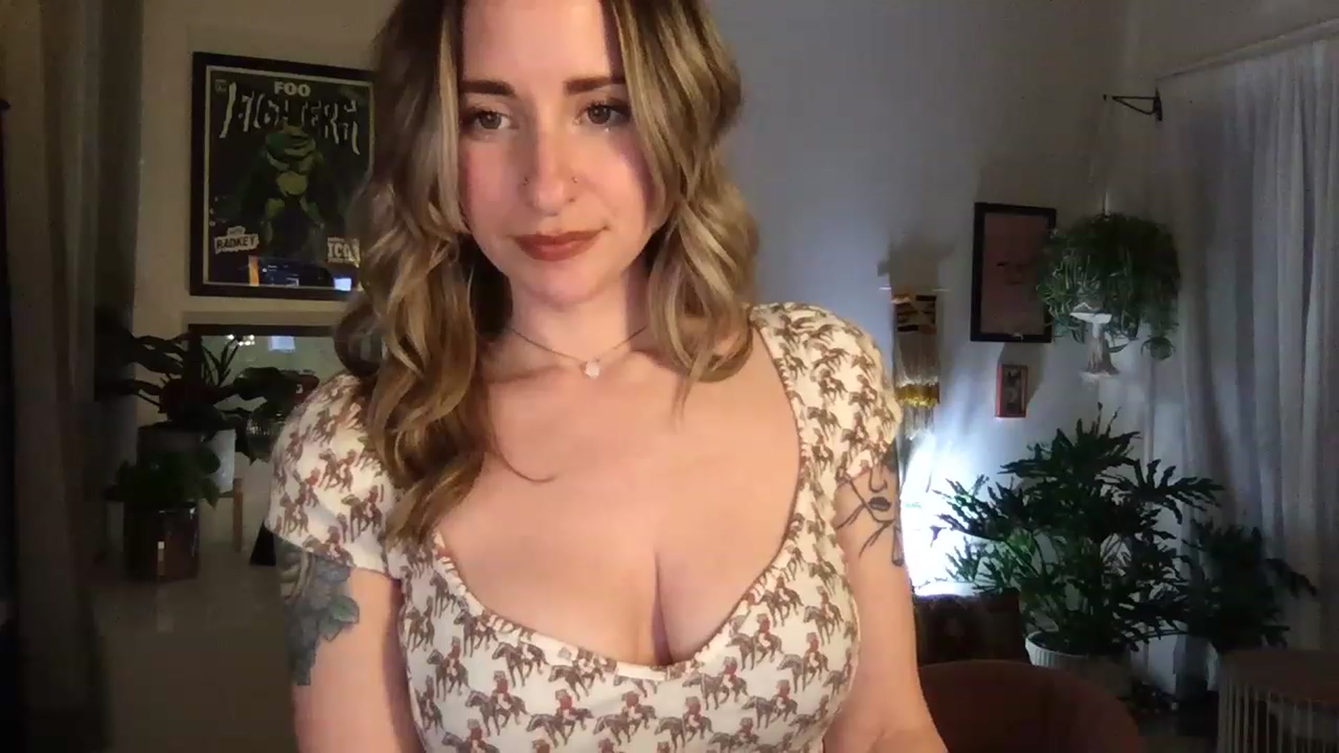 Gallery image thumbnail from PhoebeWoods's myfreecams stream on, 02/17/2023, 04:14 image 14 of 20