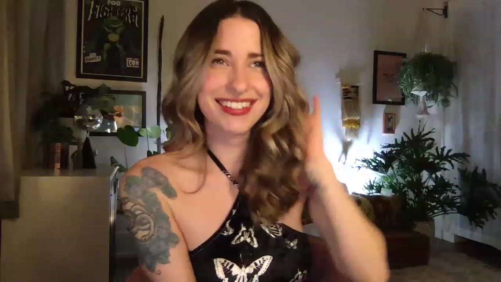 Gallery image thumbnail from PhoebeWoods's myfreecams stream on, 02/18/2023, 05:30 image 5 of 20