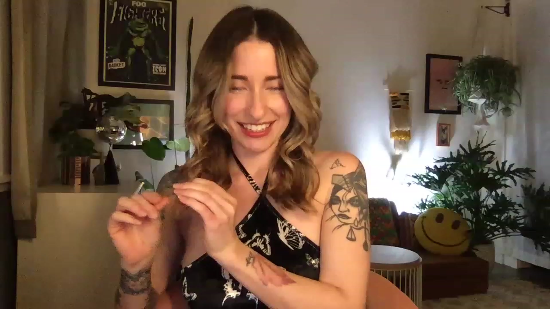 Gallery image thumbnail from PhoebeWoods's myfreecams stream on, 02/18/2023, 05:30 image 4 of 20