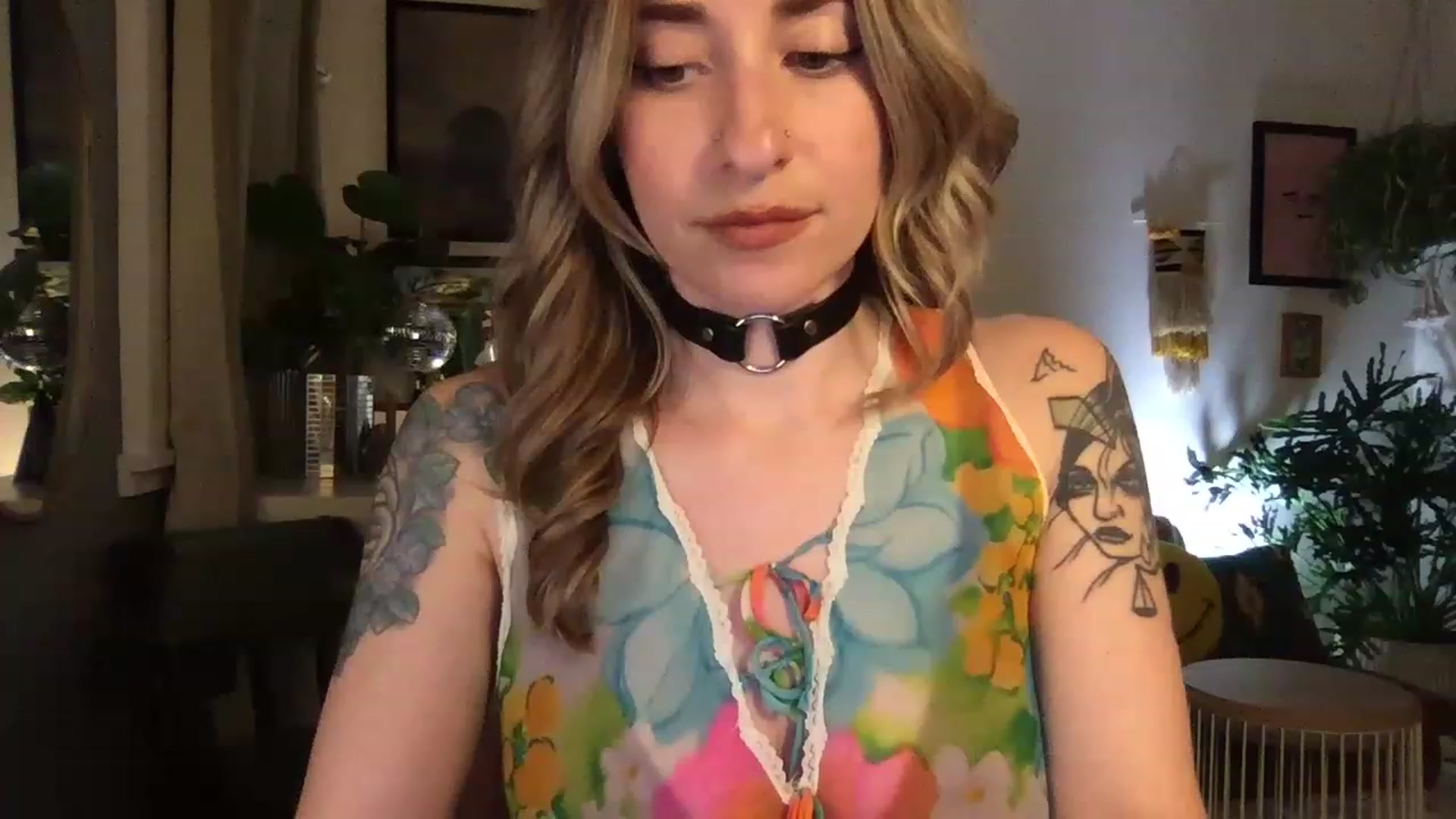 Gallery image thumbnail from PhoebeWoods's myfreecams stream on, 02/23/2023, 03:36 image 16 of 20