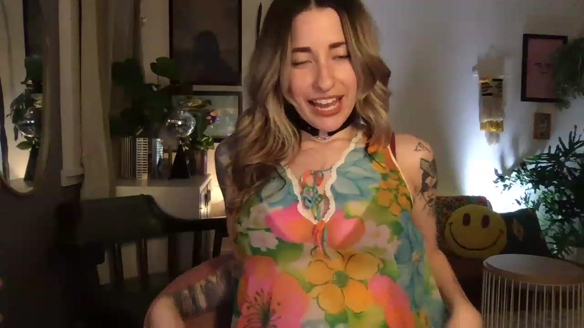 Gallery image thumbnail from PhoebeWoods's myfreecams stream on, 02/23/2023, 03:36 image 8 of 20