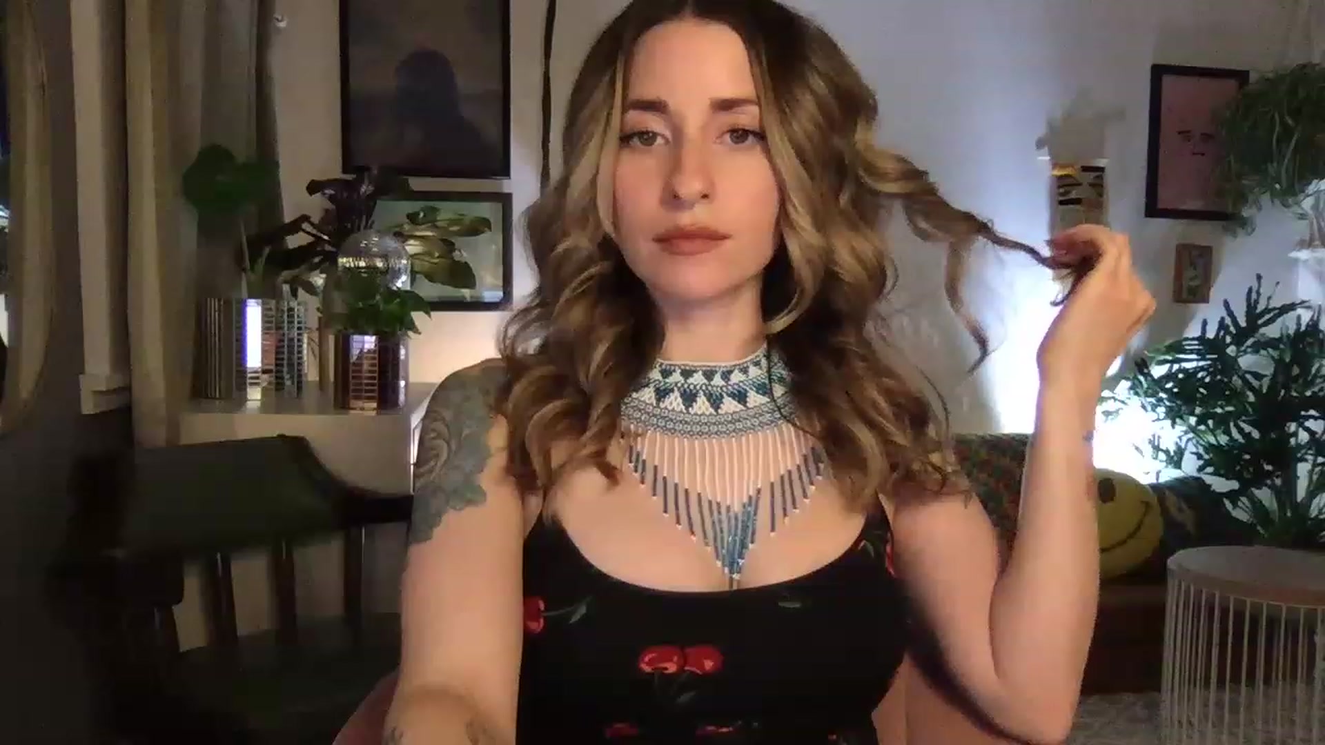 Gallery image thumbnail from PhoebeWoods's myfreecams stream on, 02/25/2023, 04:28 image 16 of 20