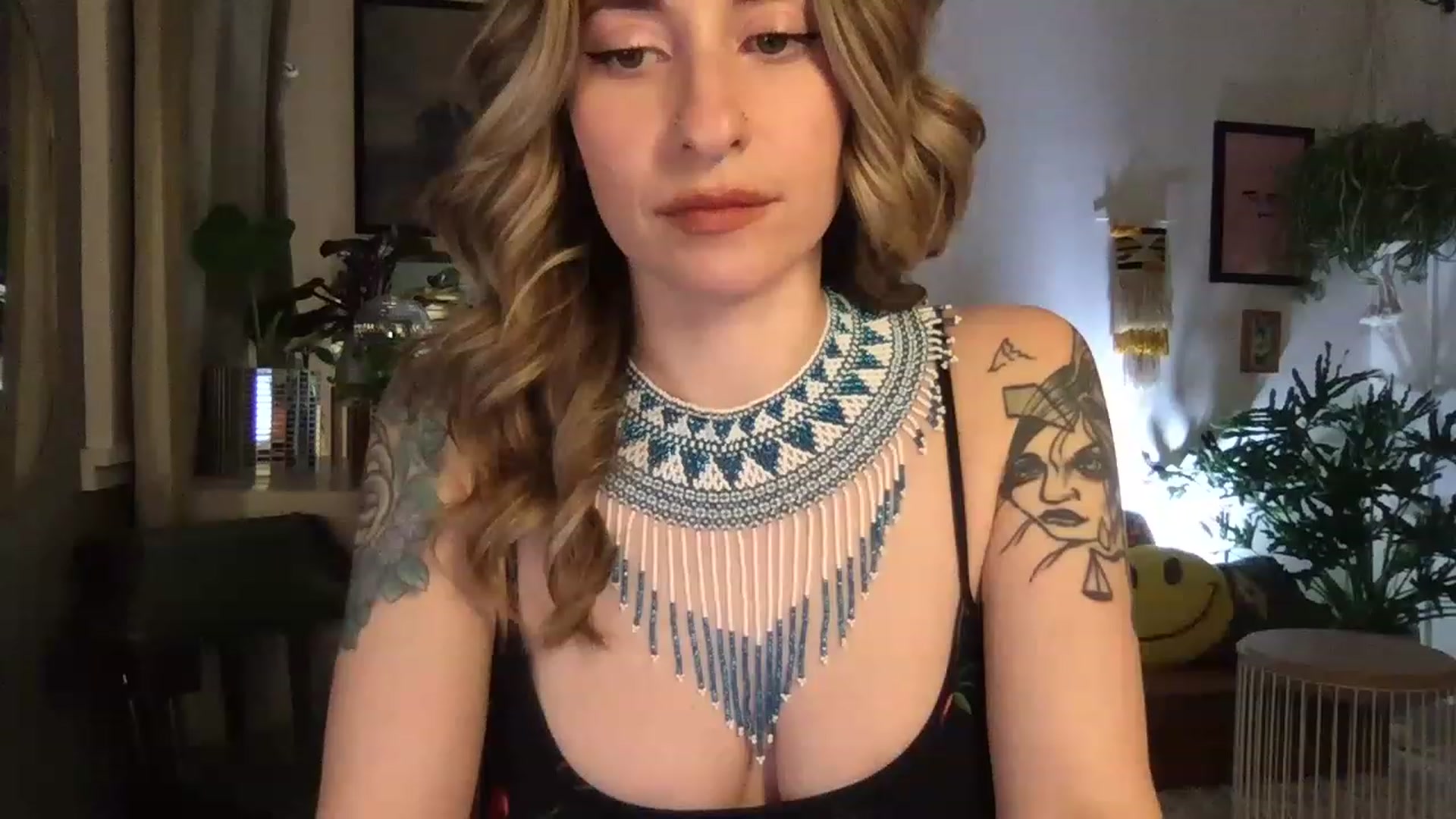 Gallery image thumbnail from PhoebeWoods's myfreecams stream on, 02/25/2023, 04:28 image 13 of 20