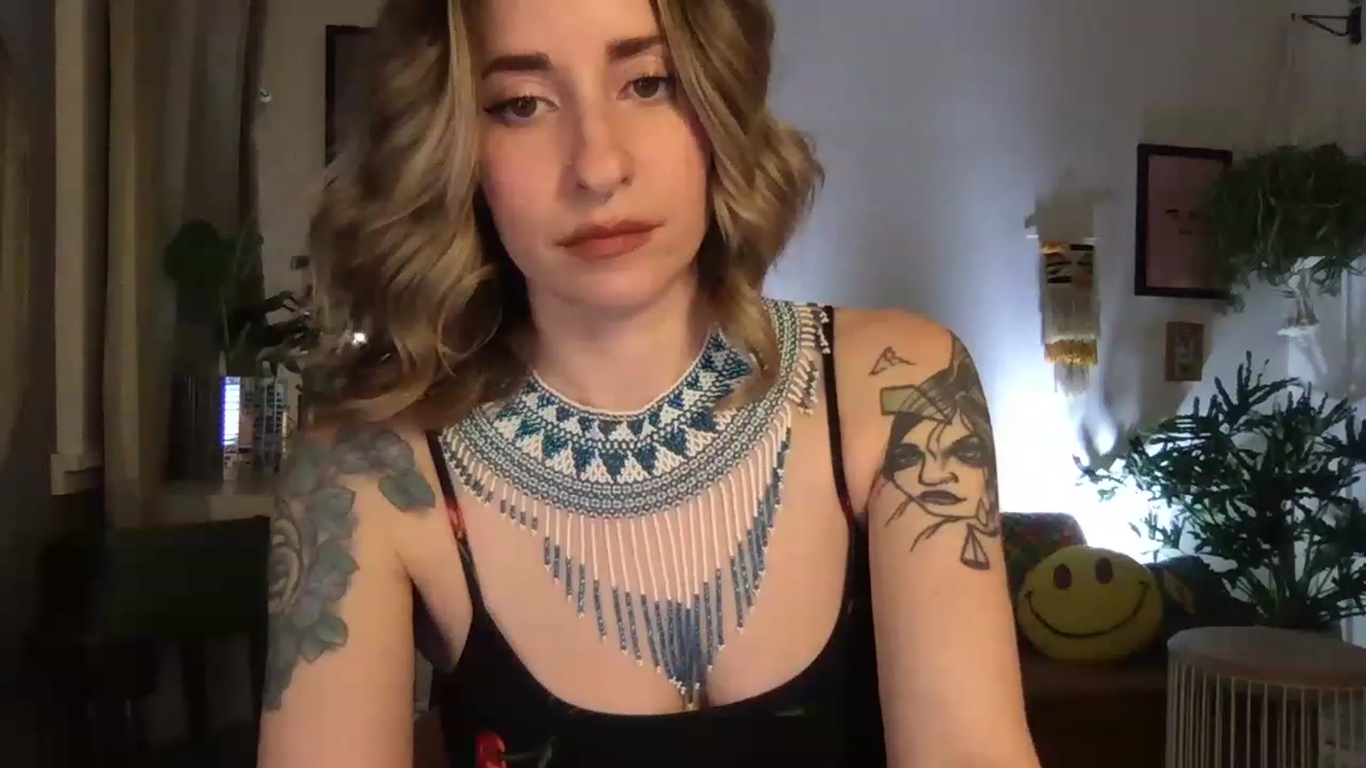 Gallery image thumbnail from PhoebeWoods's myfreecams stream on, 02/25/2023, 04:28 image 7 of 20