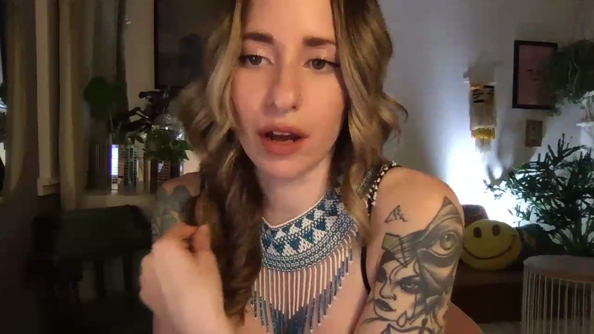 Gallery image thumbnail from PhoebeWoods's myfreecams stream on, 02/25/2023, 04:28 image 18 of 20