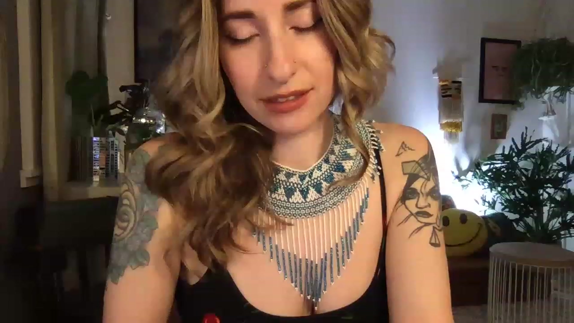 Gallery image thumbnail from PhoebeWoods's myfreecams stream on, 02/25/2023, 04:28 image 8 of 20
