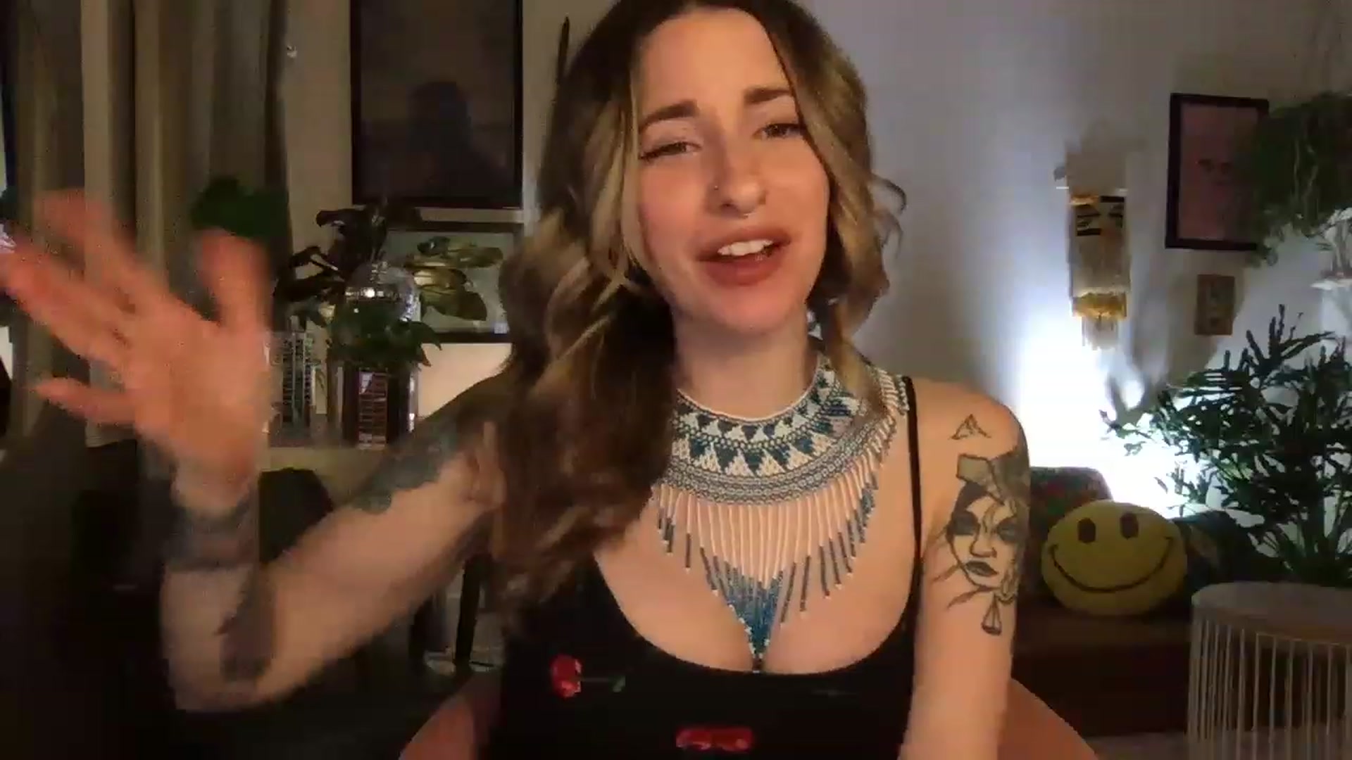 Gallery image thumbnail from PhoebeWoods's myfreecams stream on, 02/25/2023, 04:28 image 17 of 20