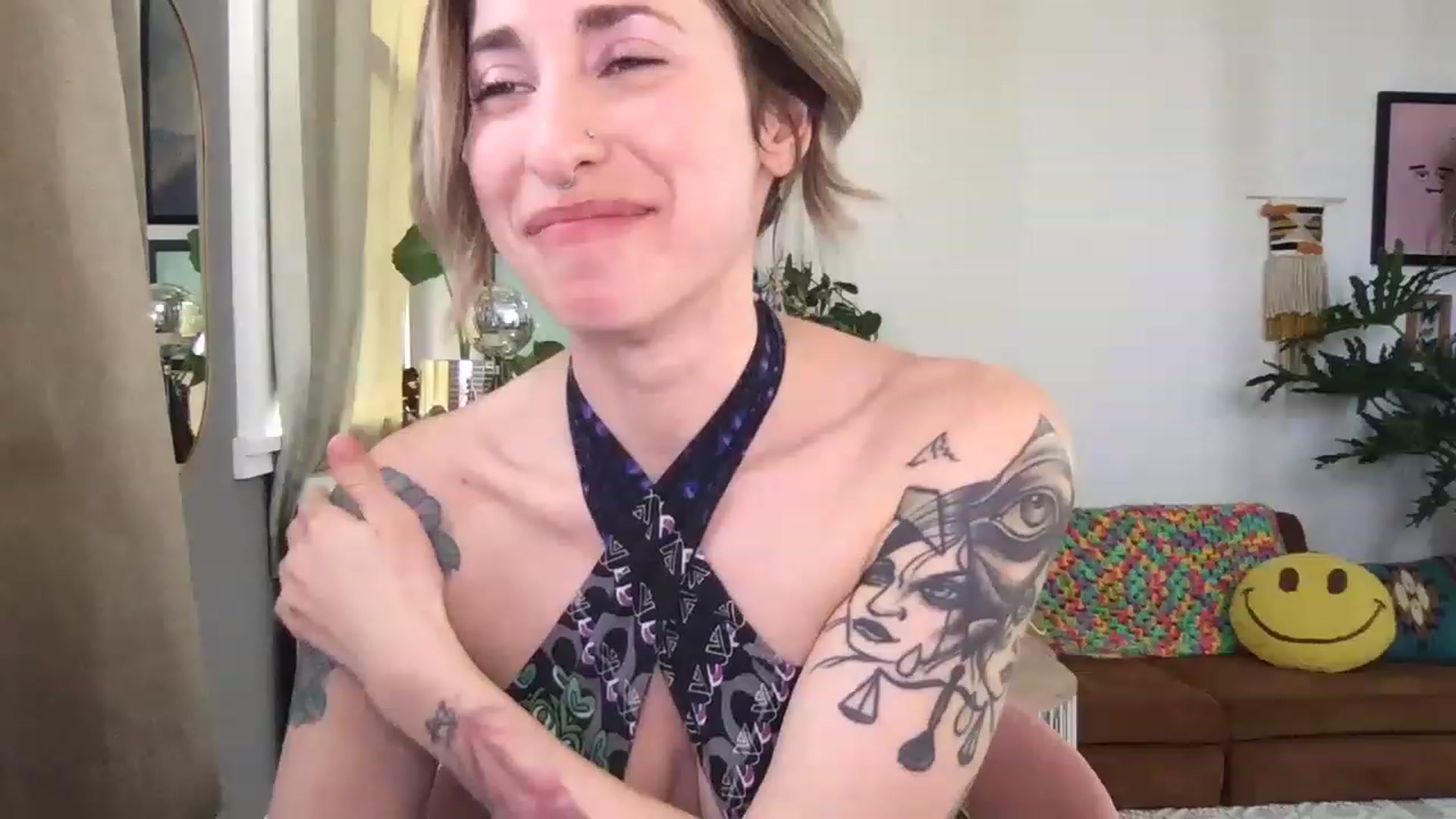 Gallery image thumbnail from PhoebeWoods's myfreecams stream on, 02/26/2023, 22:10 image 13 of 20