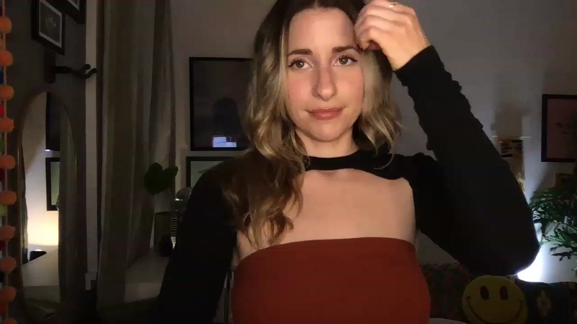 Gallery image thumbnail from PhoebeWoods's myfreecams stream on, 03/02/2023, 04:06 image 1 of 20