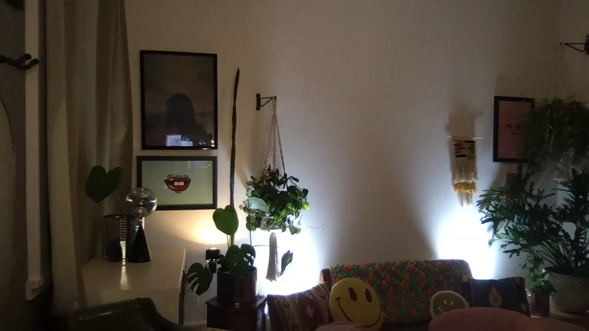Gallery image thumbnail from PhoebeWoods's myfreecams stream on, 03/03/2023, 04:03 image 10 of 20