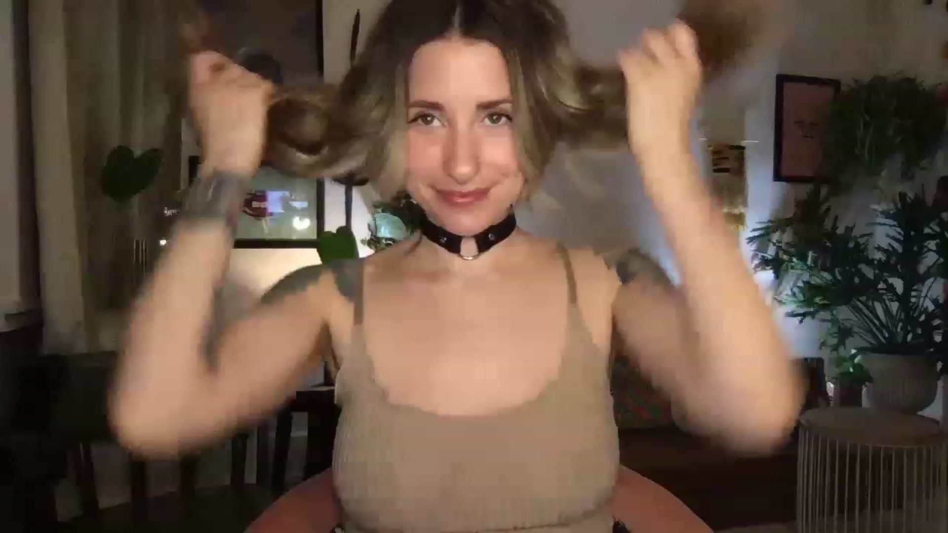 Gallery image thumbnail from PhoebeWoods's myfreecams stream on, 03/03/2023, 04:03 image 4 of 20