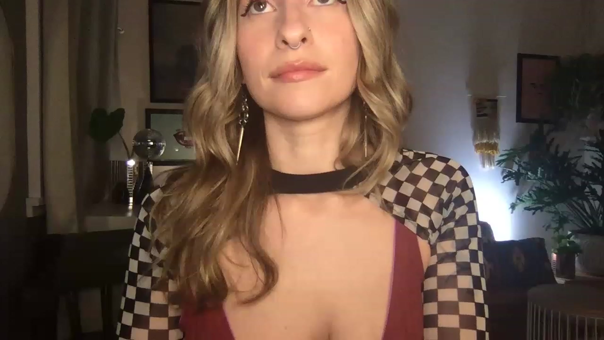Gallery image thumbnail from PhoebeWoods's myfreecams stream on, 03/04/2023, 05:29 image 1 of 20