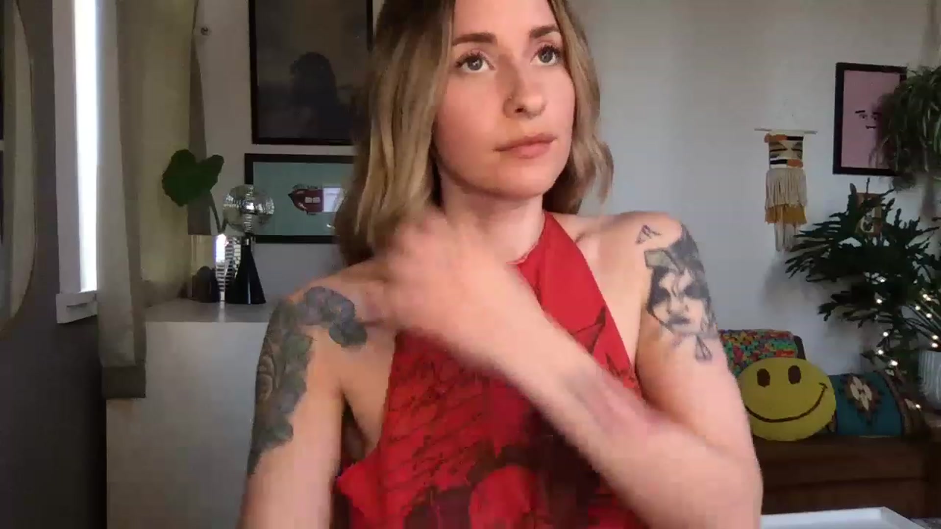 Gallery image thumbnail from PhoebeWoods's myfreecams stream on, 03/05/2023, 23:00 image 20 of 20