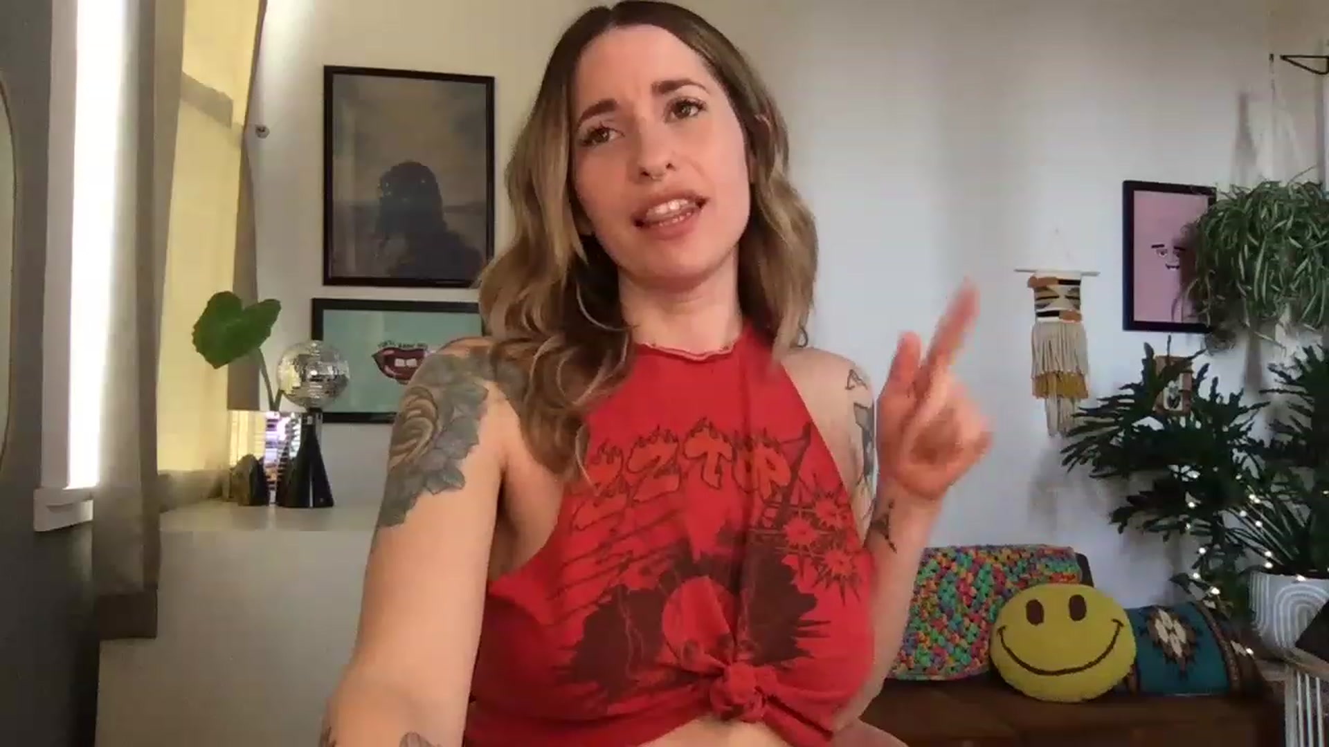 Gallery image thumbnail from PhoebeWoods's myfreecams stream on, 03/05/2023, 23:00 image 6 of 20