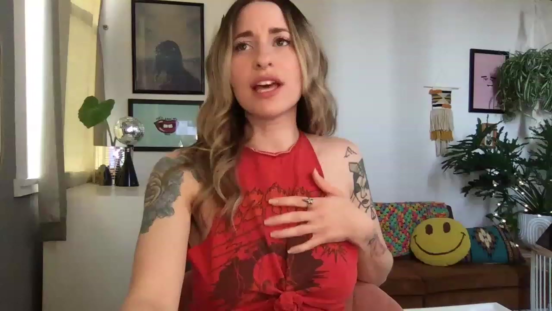 Gallery image thumbnail from PhoebeWoods's myfreecams stream on, 03/05/2023, 23:00 image 4 of 20