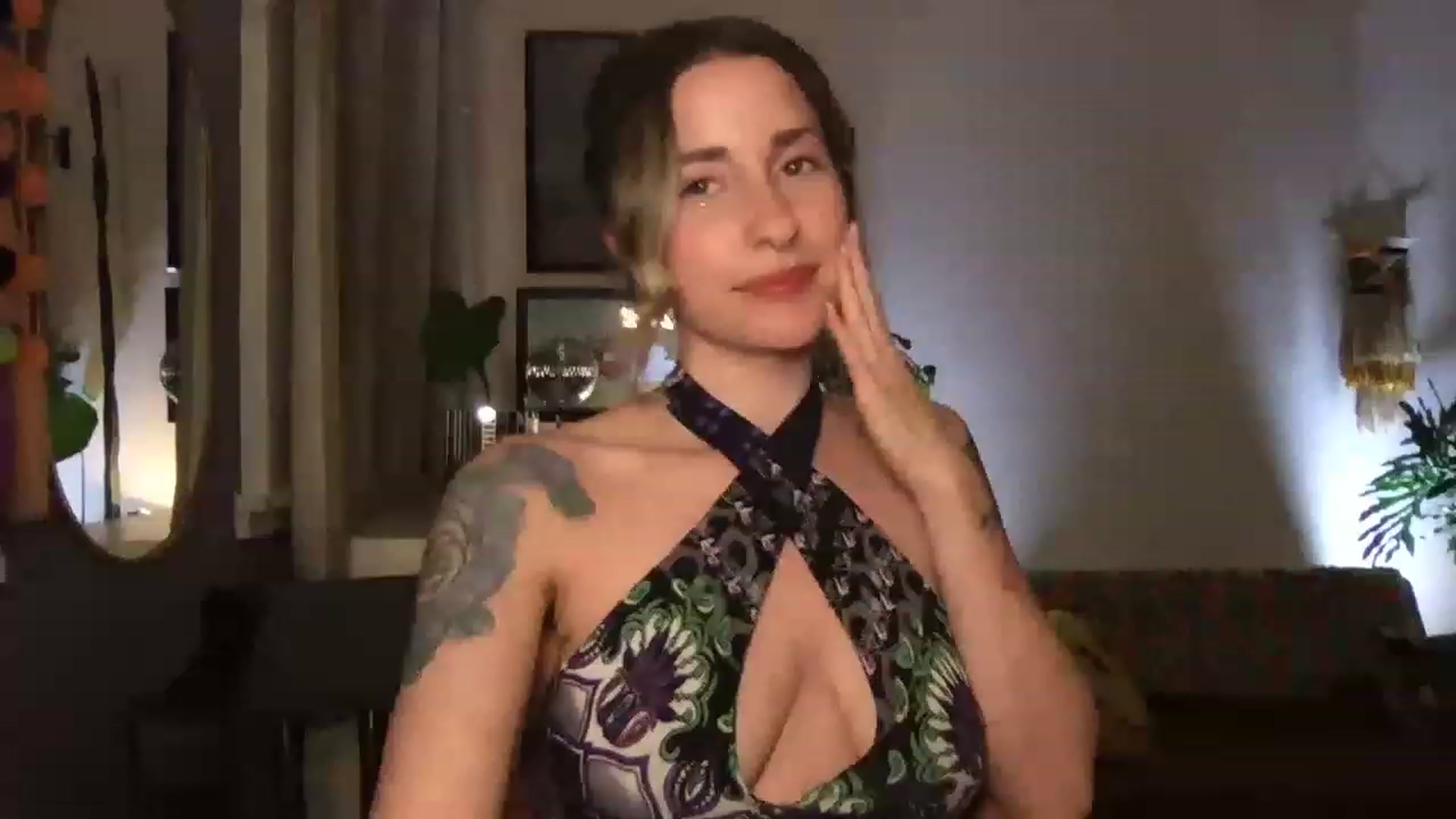 Gallery image thumbnail from PhoebeWoods's myfreecams stream on, 03/08/2023, 04:20 image 17 of 20