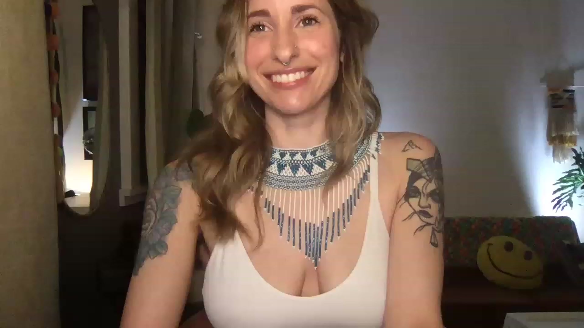 Gallery image thumbnail from PhoebeWoods's myfreecams stream on, 03/09/2023, 05:24 image 6 of 20