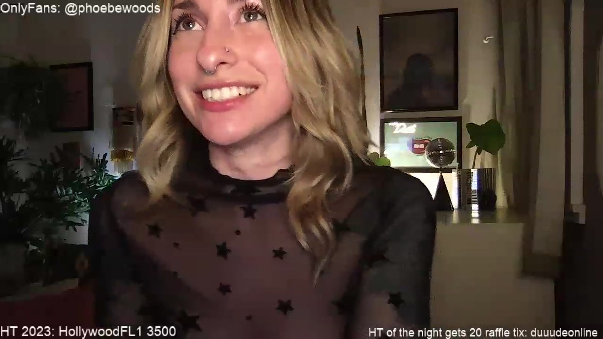 Gallery image thumbnail from PhoebeWoods's myfreecams stream on, 03/11/2023, 04:44 image 6 of 20