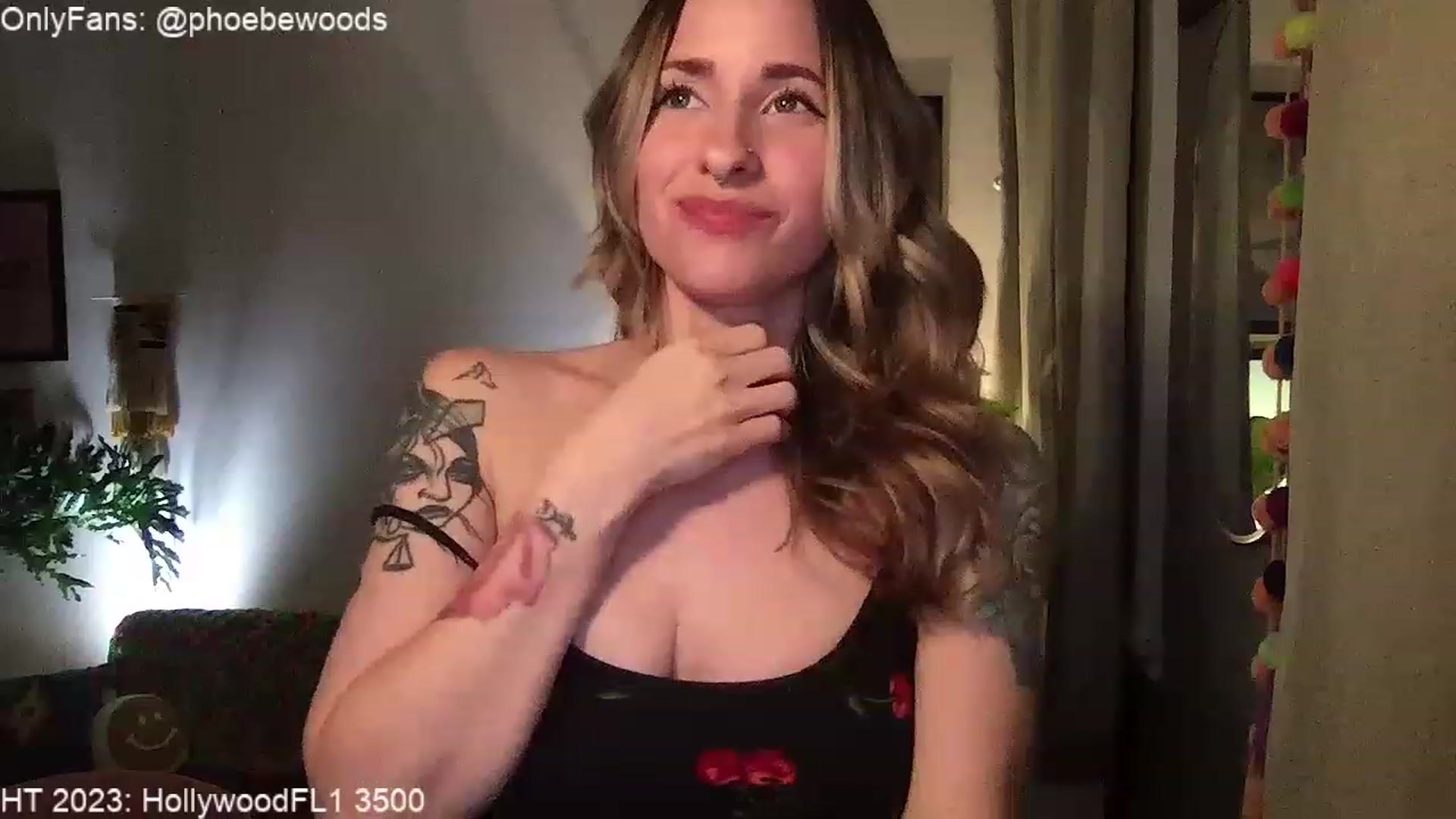 Gallery image thumbnail from PhoebeWoods's myfreecams stream on, 03/15/2023, 02:56 image 14 of 20