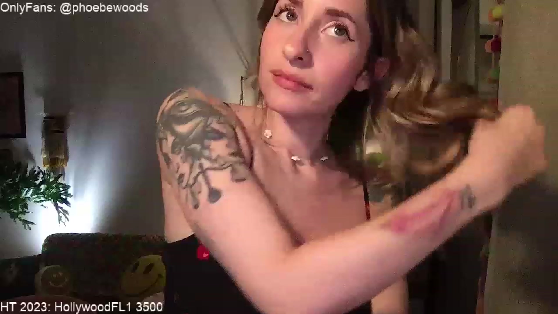 Gallery image thumbnail from PhoebeWoods's myfreecams stream on, 03/15/2023, 02:56 image 13 of 20