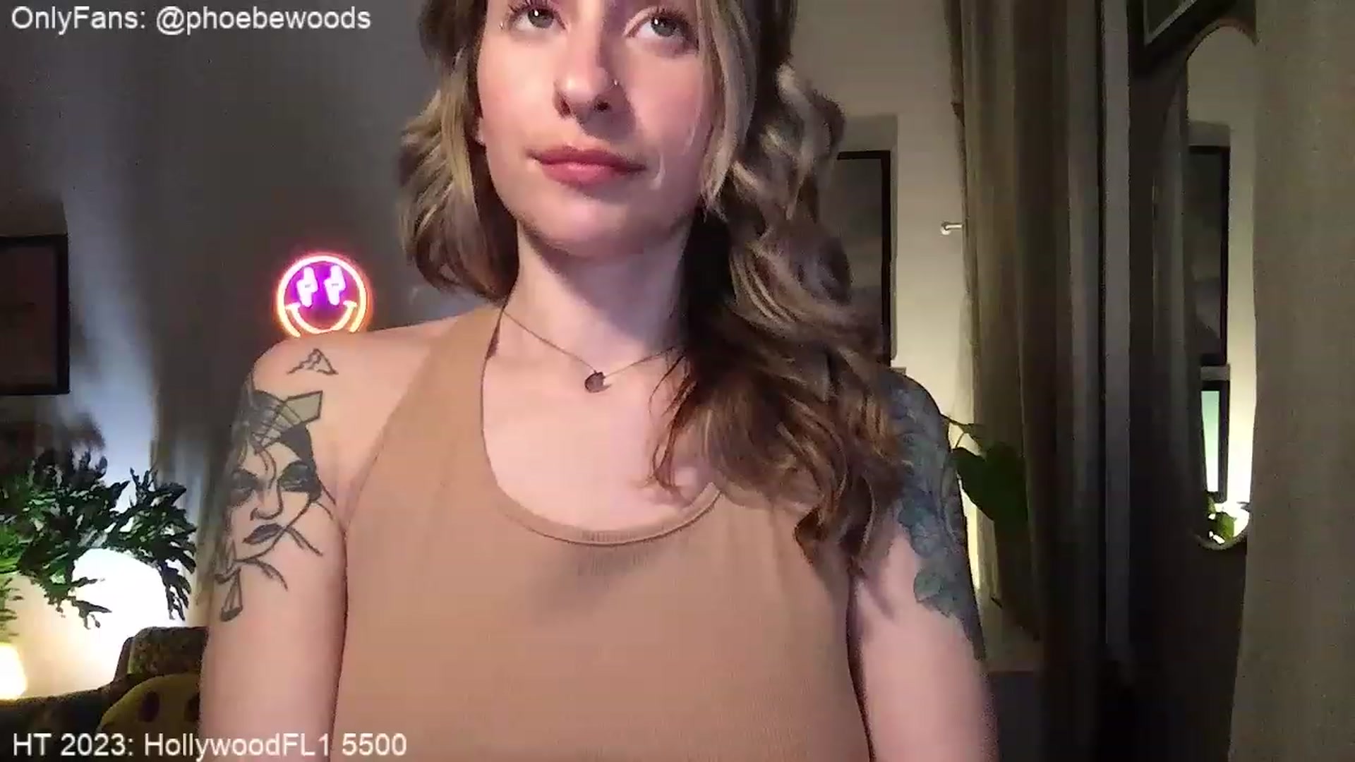 Gallery image thumbnail from PhoebeWoods's myfreecams stream on, 03/22/2023, 03:05 image 15 of 20