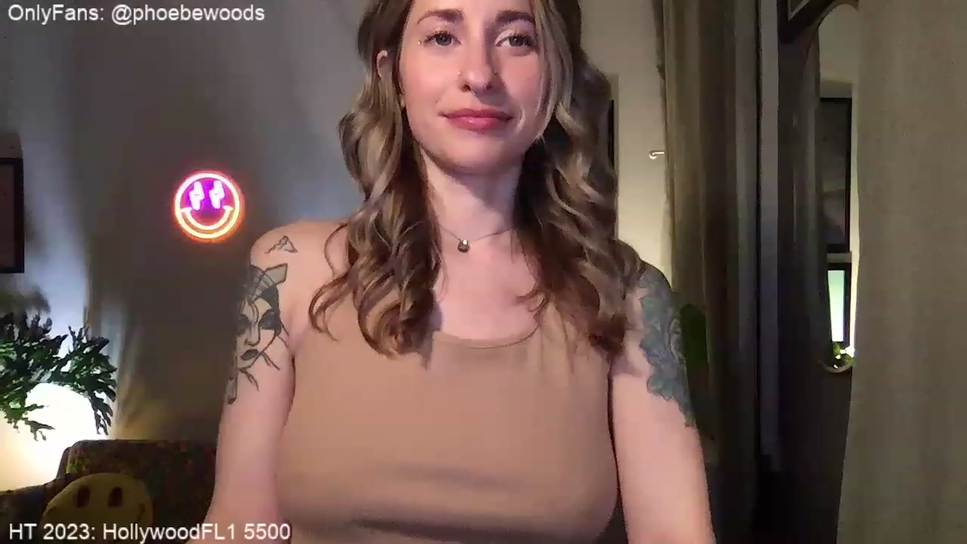 Gallery image thumbnail from PhoebeWoods's myfreecams stream on, 03/22/2023, 03:05 image 16 of 20
