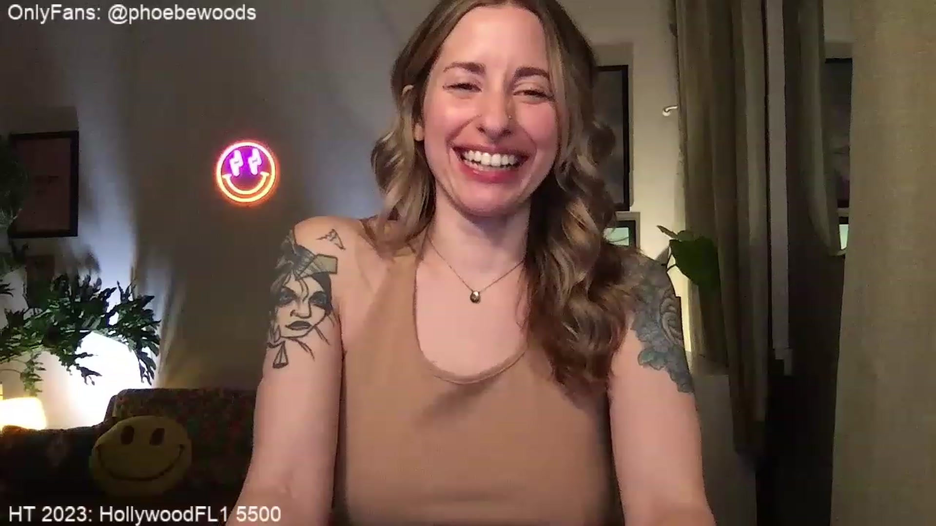 Gallery image thumbnail from PhoebeWoods's myfreecams stream on, 03/22/2023, 03:05 image 9 of 20