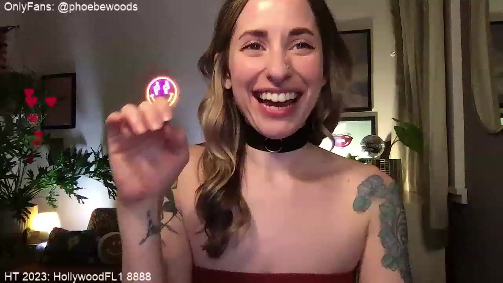 Gallery image thumbnail from PhoebeWoods's myfreecams stream on, 03/24/2023, 03:16 image 3 of 20