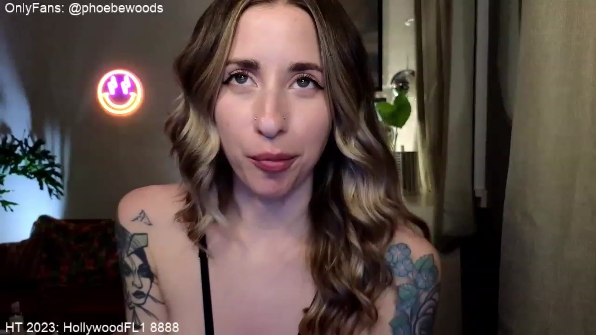 Gallery image thumbnail from PhoebeWoods's myfreecams stream on, 04/01/2023, 07:16 image 9 of 20