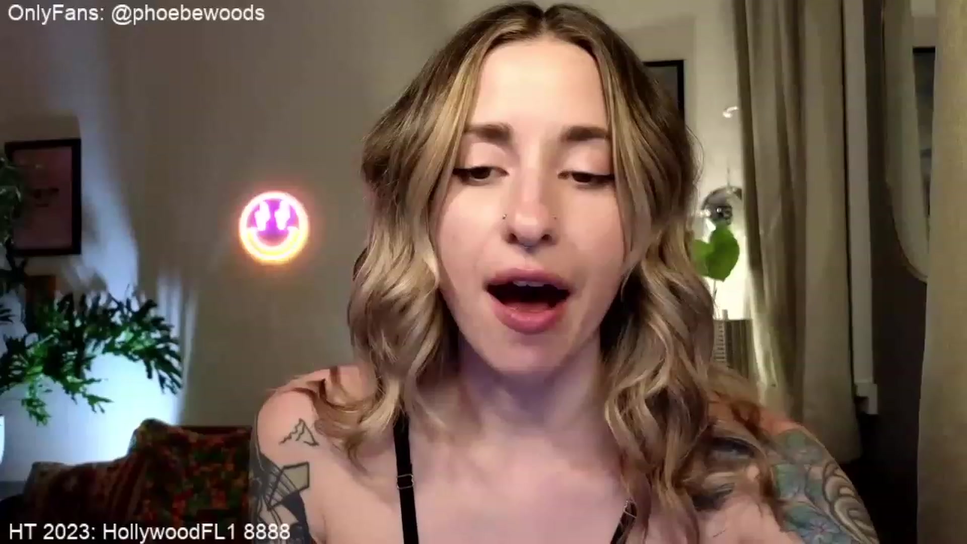Gallery image thumbnail from PhoebeWoods's myfreecams stream on, 04/01/2023, 07:16 image 1 of 20