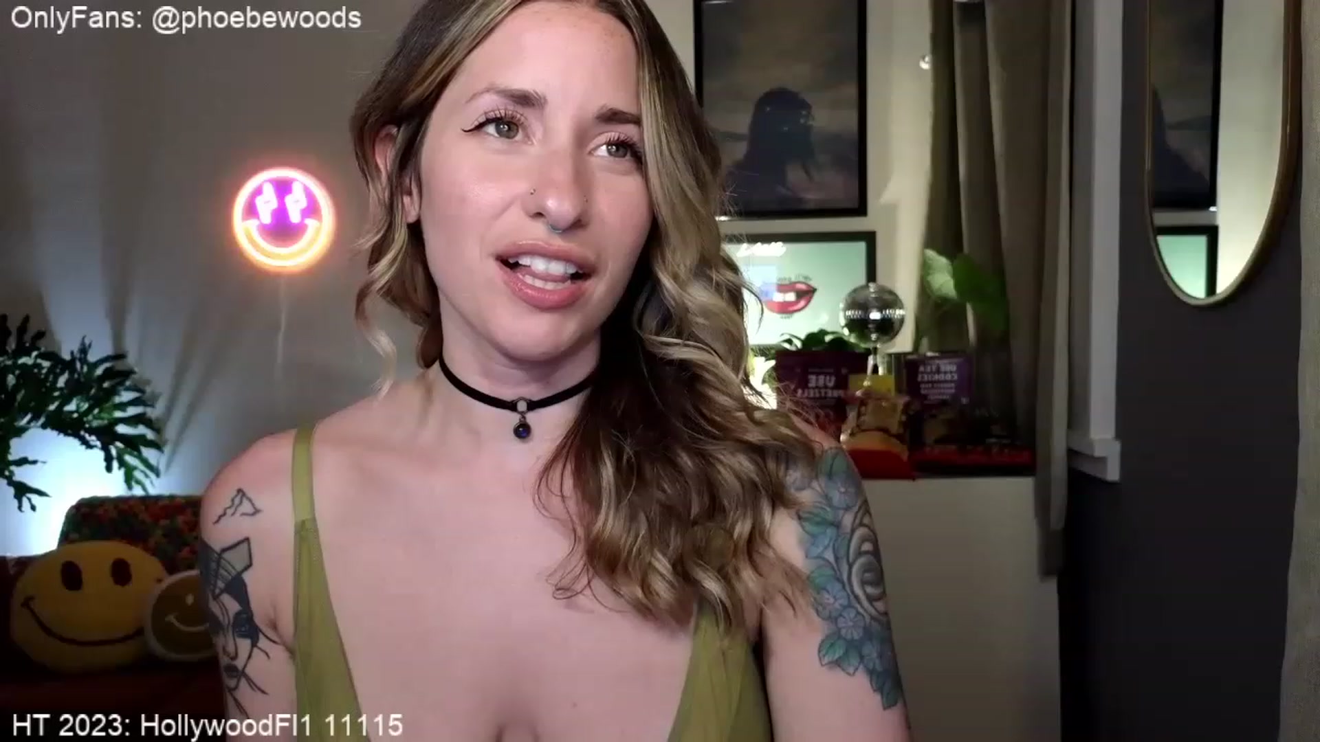 Gallery image thumbnail from PhoebeWoods's myfreecams stream on, 04/21/2023, 01:42 image 5 of 20