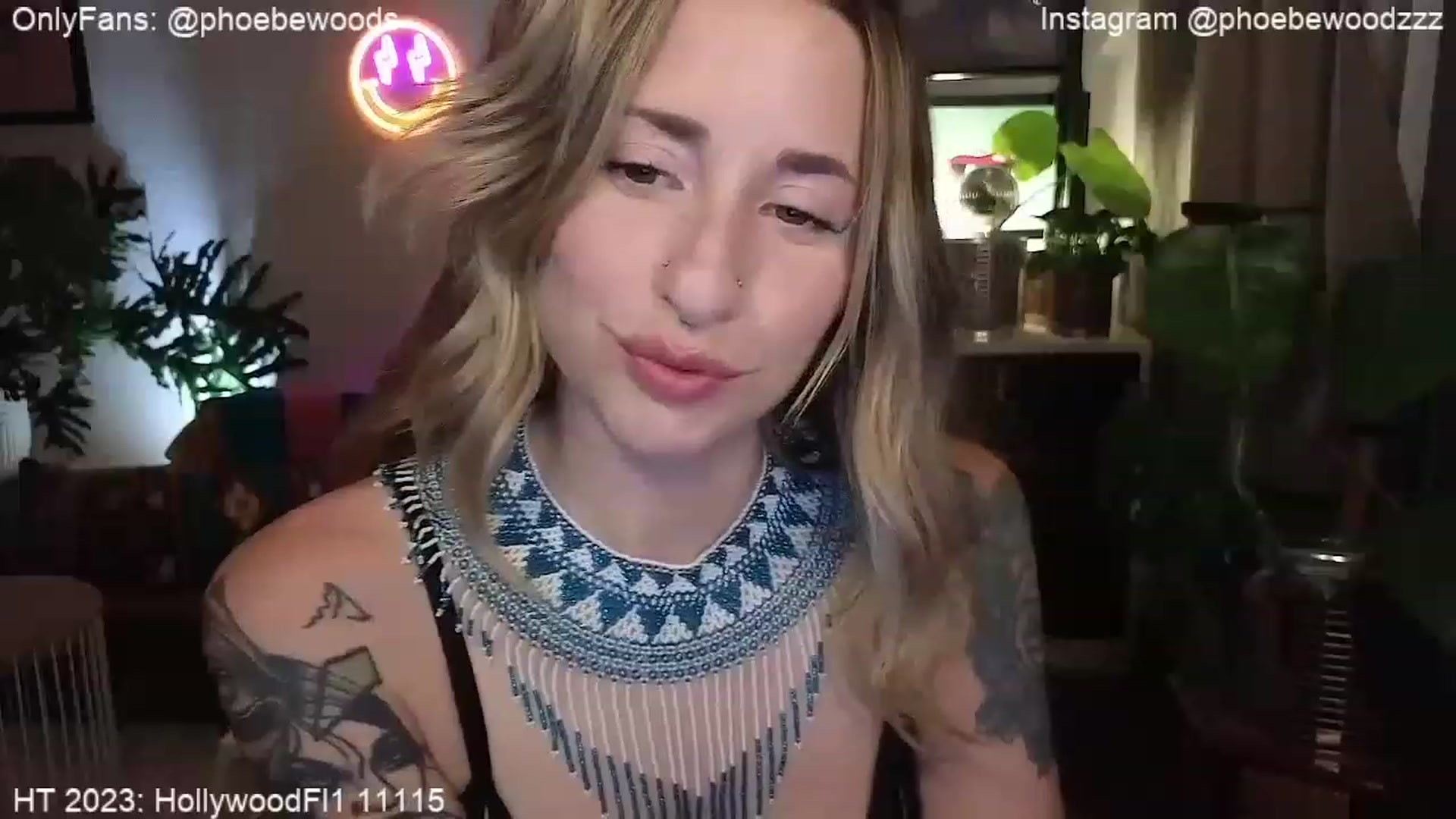 Gallery image thumbnail from PhoebeWoods's myfreecams stream on, 06/02/2023, 04:17 image 6 of 20