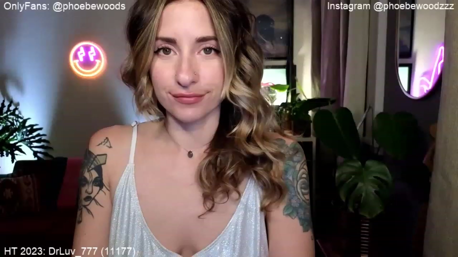 Gallery image thumbnail from PhoebeWoods's myfreecams stream on, 06/27/2023, 02:44 image 17 of 20
