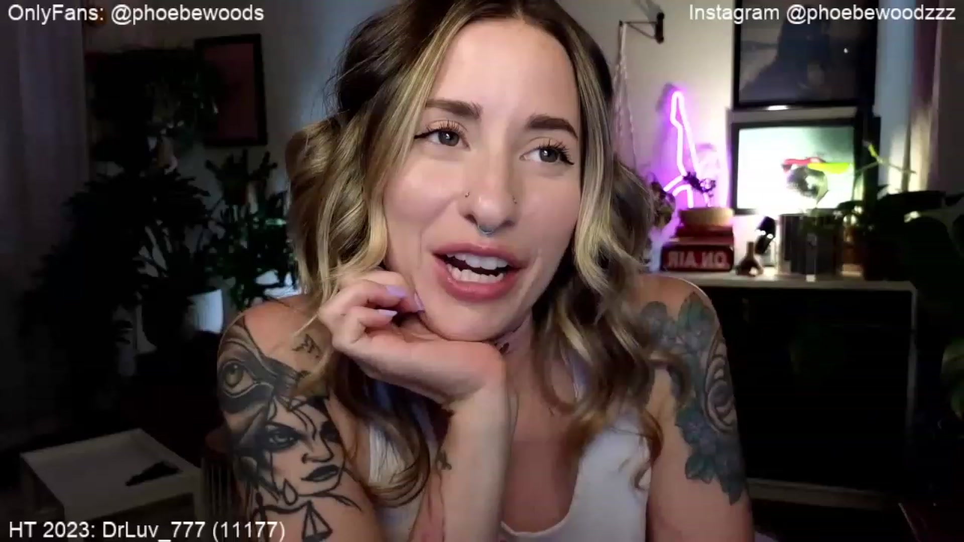 Gallery image thumbnail from PhoebeWoods's myfreecams stream on, 06/28/2023, 01:02 image 3 of 20