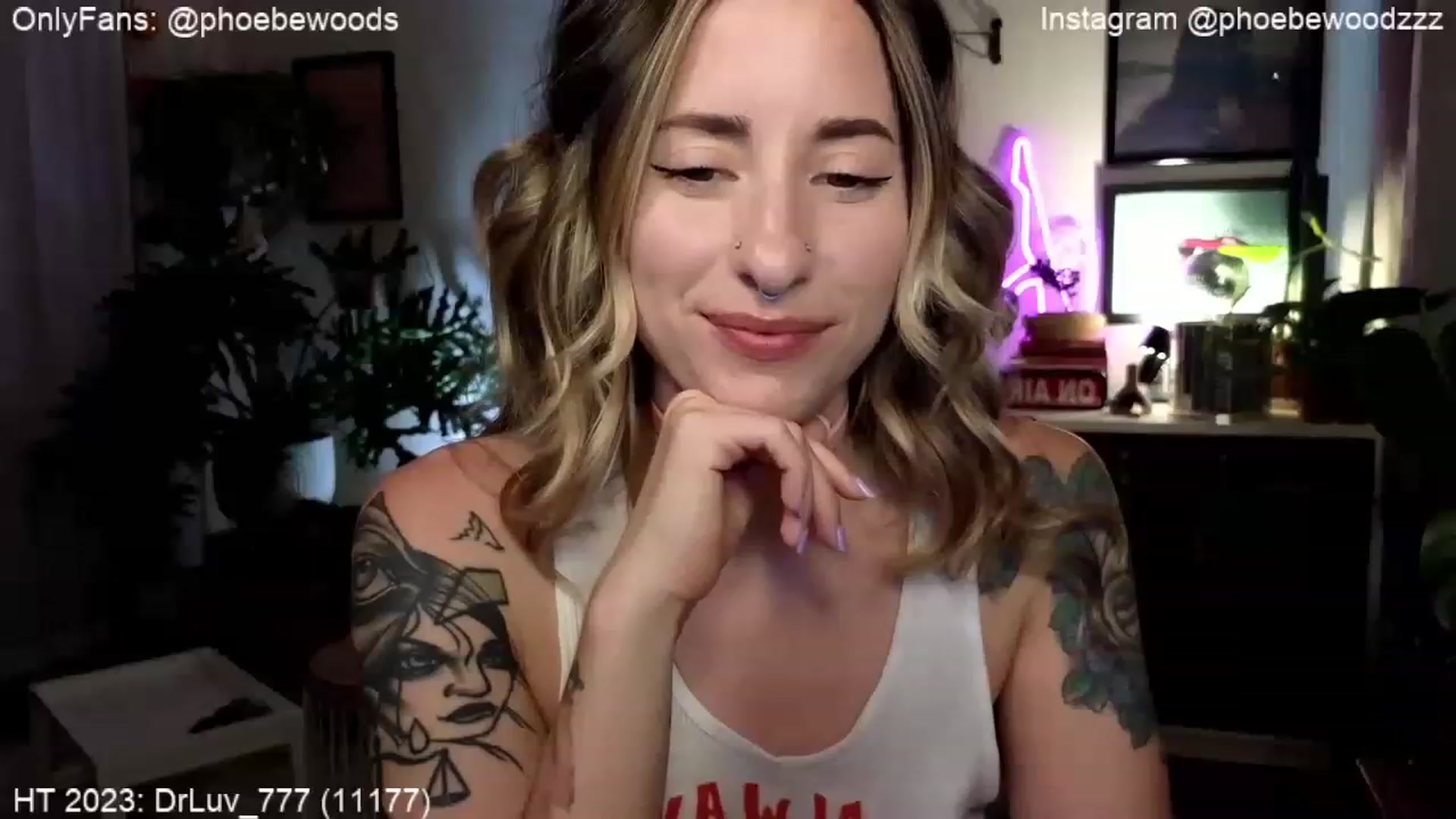 Gallery image thumbnail from PhoebeWoods's myfreecams stream on, 06/28/2023, 01:02 image 2 of 20