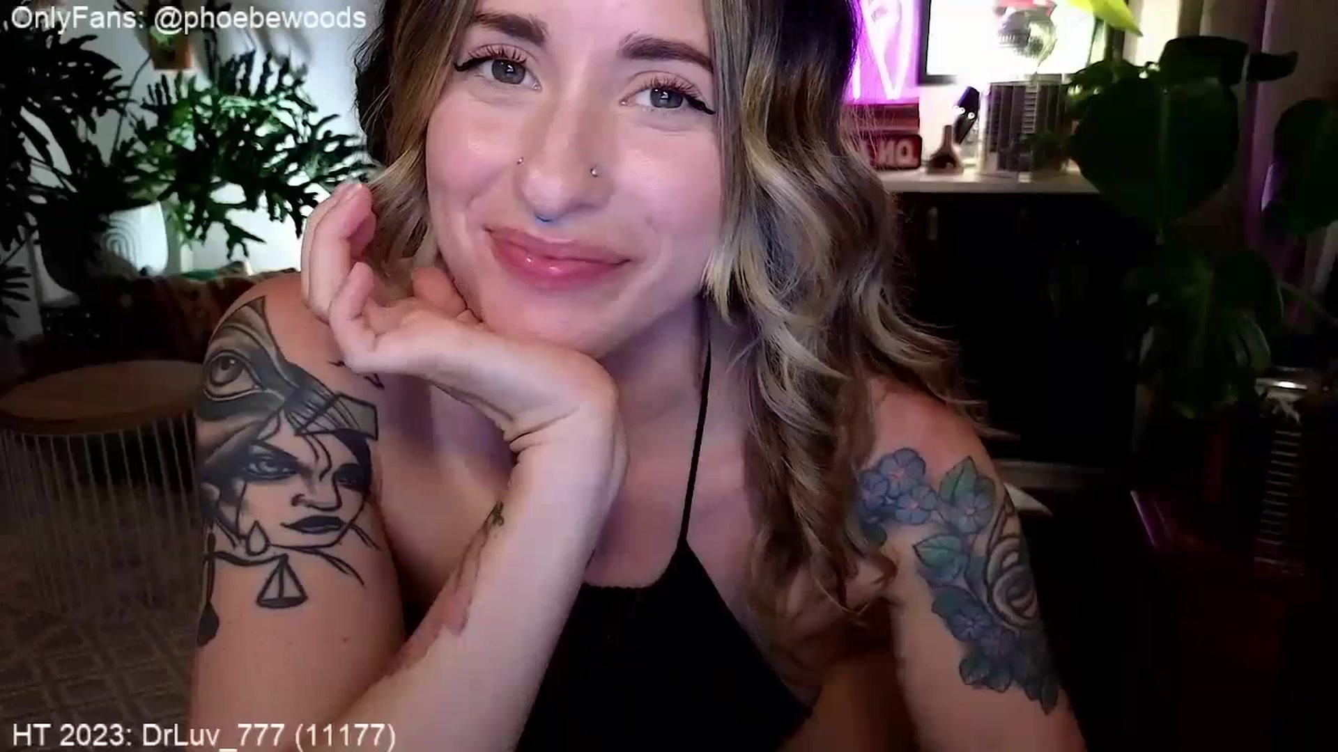 Gallery image thumbnail from PhoebeWoods's myfreecams stream on, 07/08/2023, 03:44 image 4 of 20