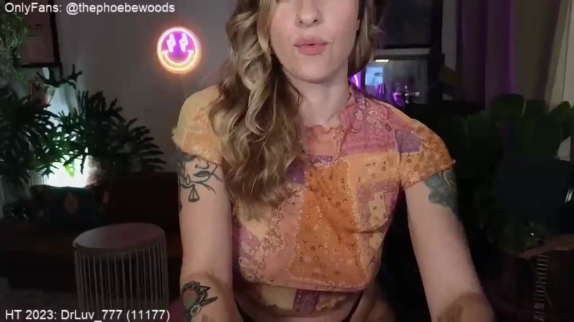 Gallery image thumbnail from PhoebeWoods's myfreecams stream on, 08/12/2023, 03:21 image 18 of 20