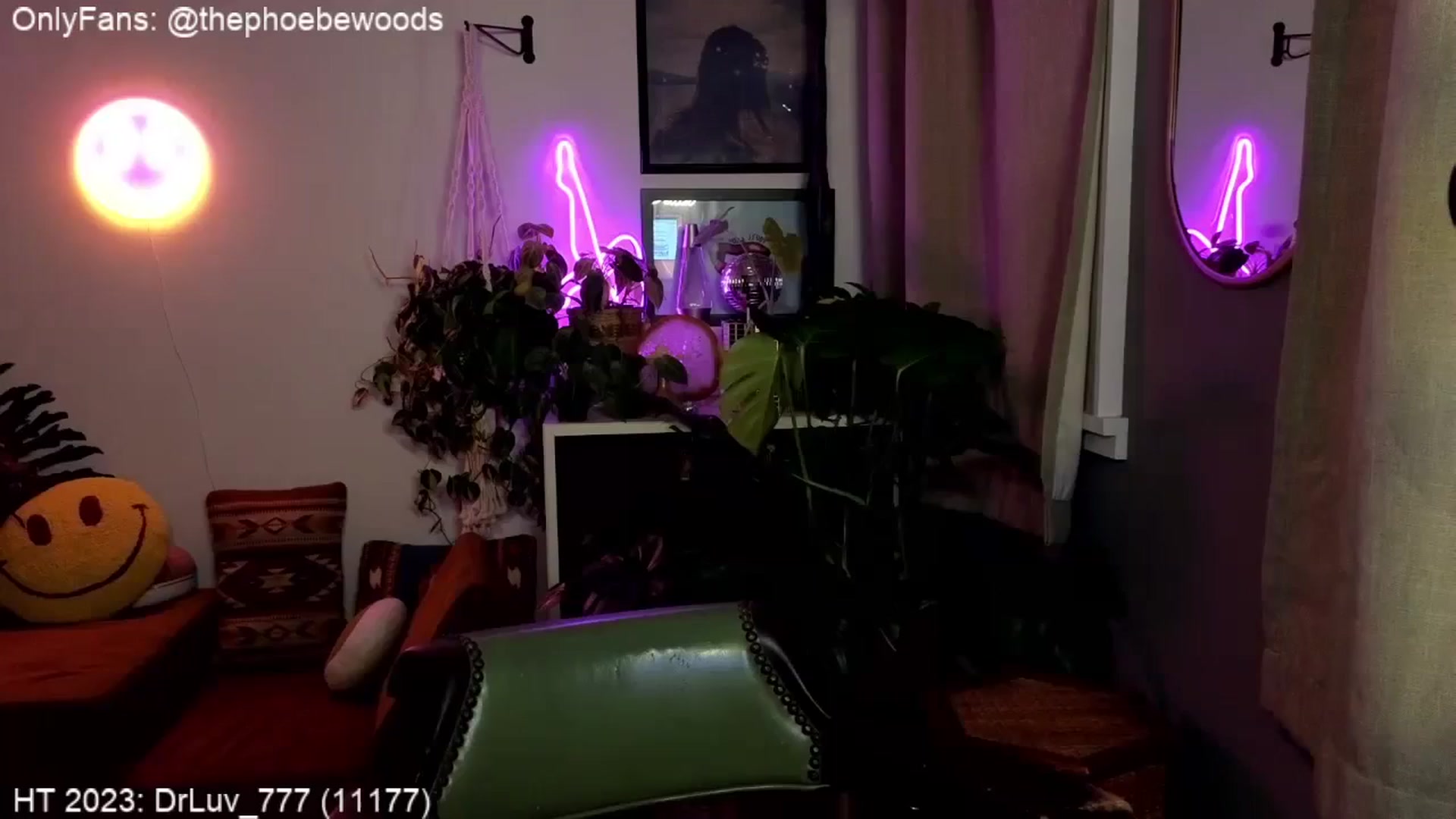 Gallery image thumbnail from PhoebeWoods's myfreecams stream on, 09/20/2023, 01:22 image 15 of 20