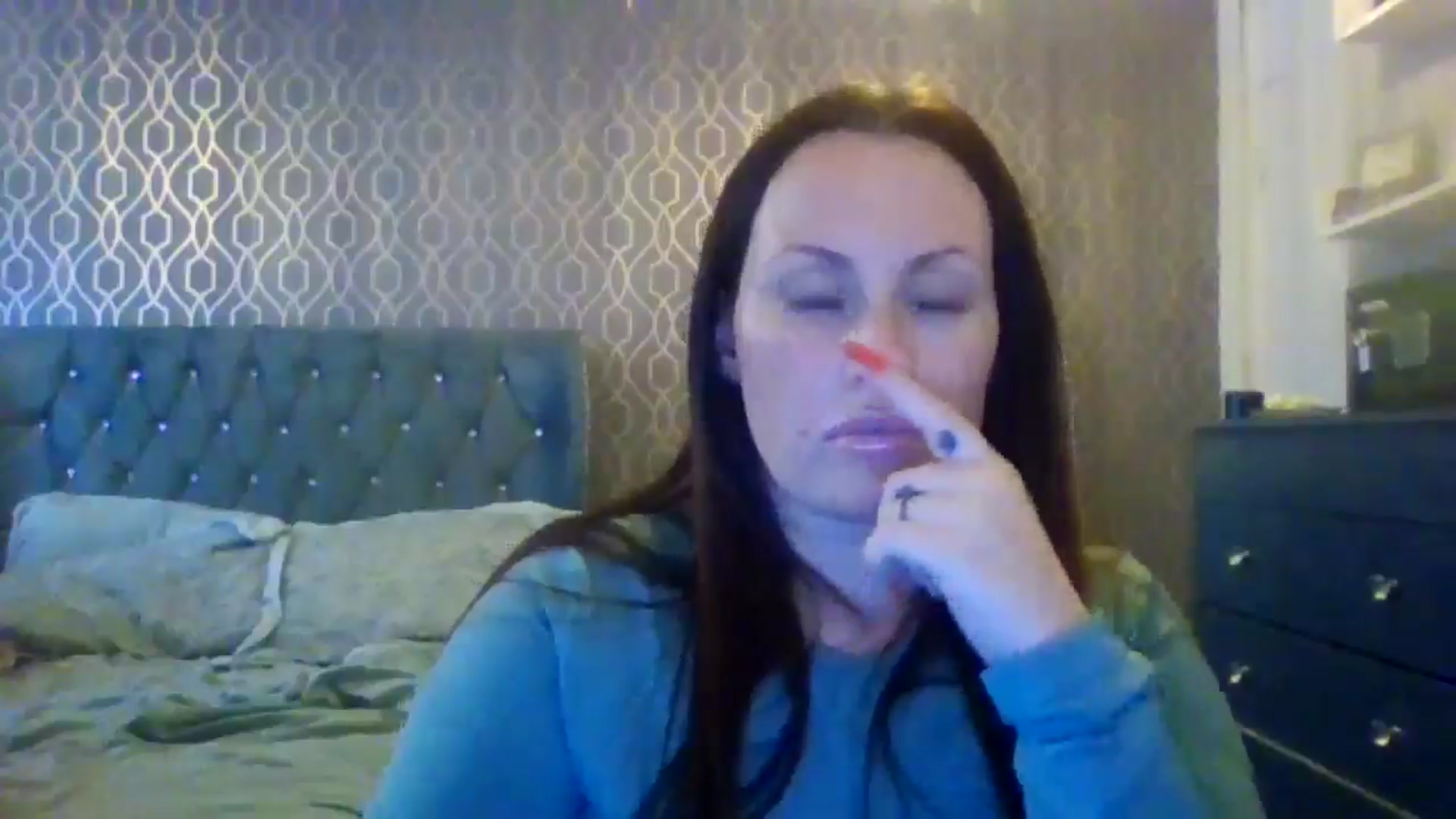 Gallery image thumbnail from Phoenix33's myfreecams stream on, 07/22/2024, 11:49 image 17 of 20