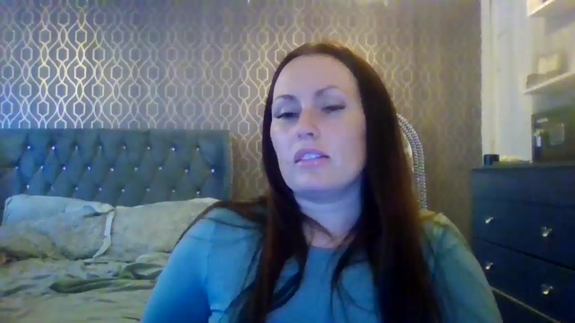 Gallery image thumbnail from Phoenix33's myfreecams stream on, 07/22/2024, 11:49 image 16 of 20
