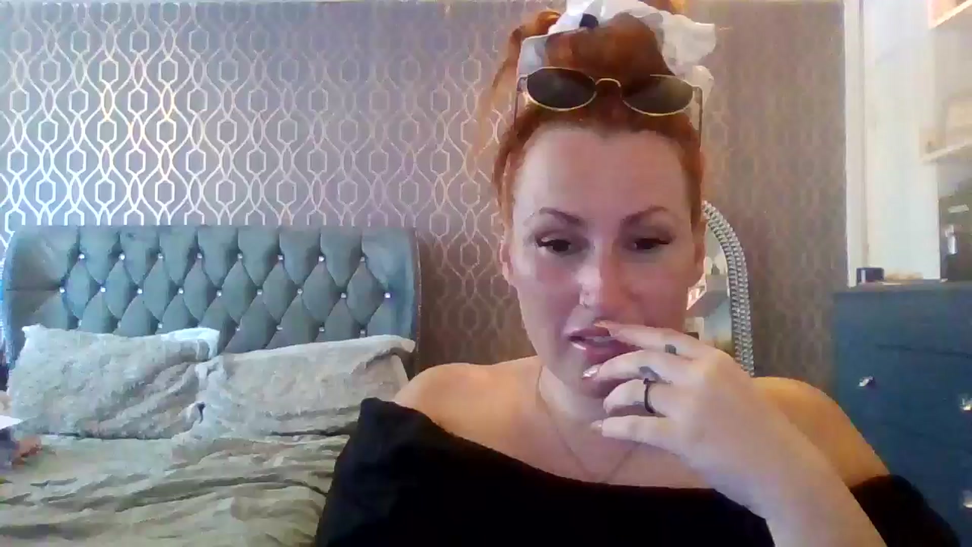 Gallery image thumbnail from Phoenix33's myfreecams stream on, 08/11/2024, 16:02 image 4 of 20