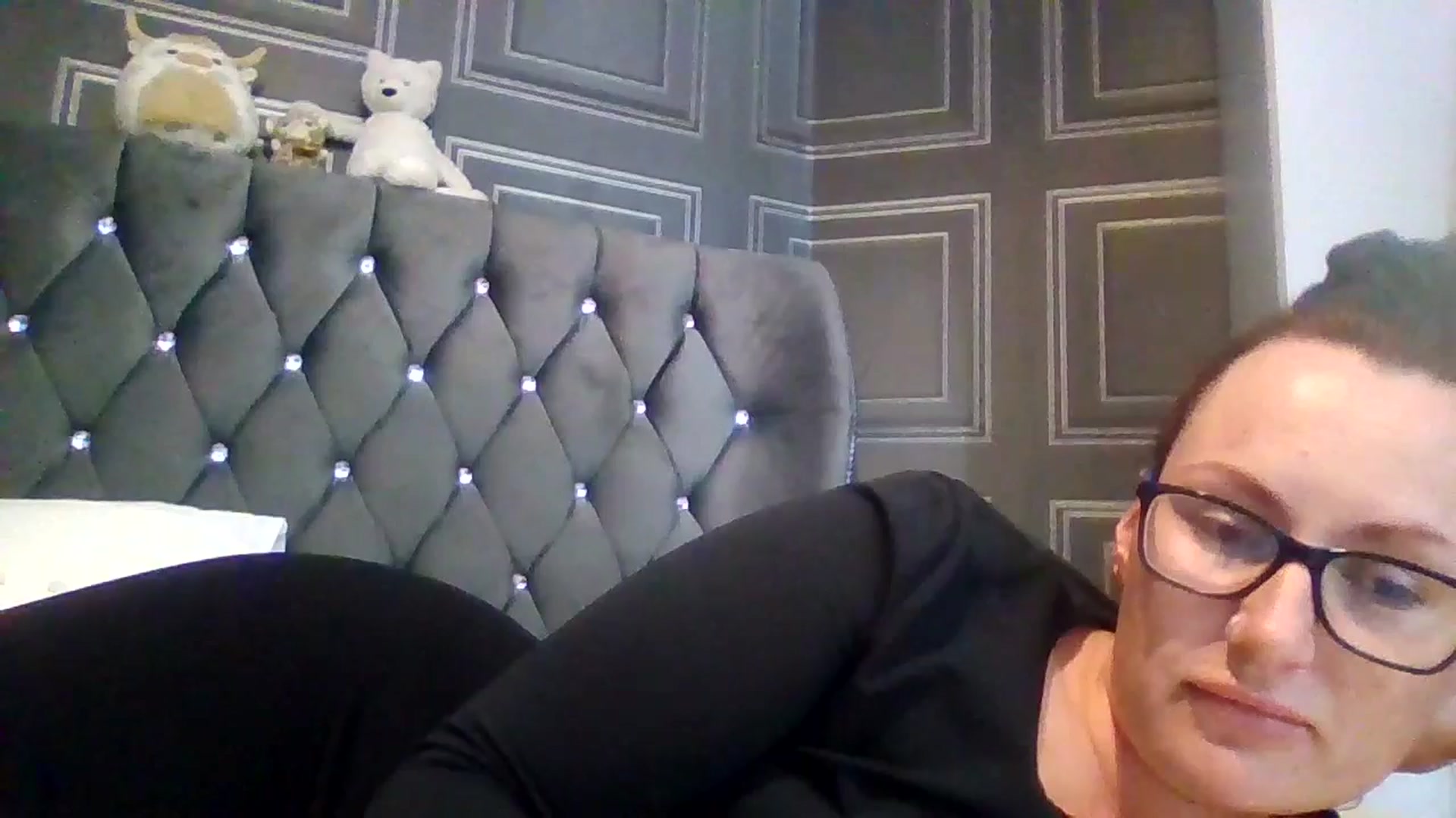 Gallery image thumbnail from Phoenix33's myfreecams stream on, 04/28/2025, 13:07 image 4 of 20