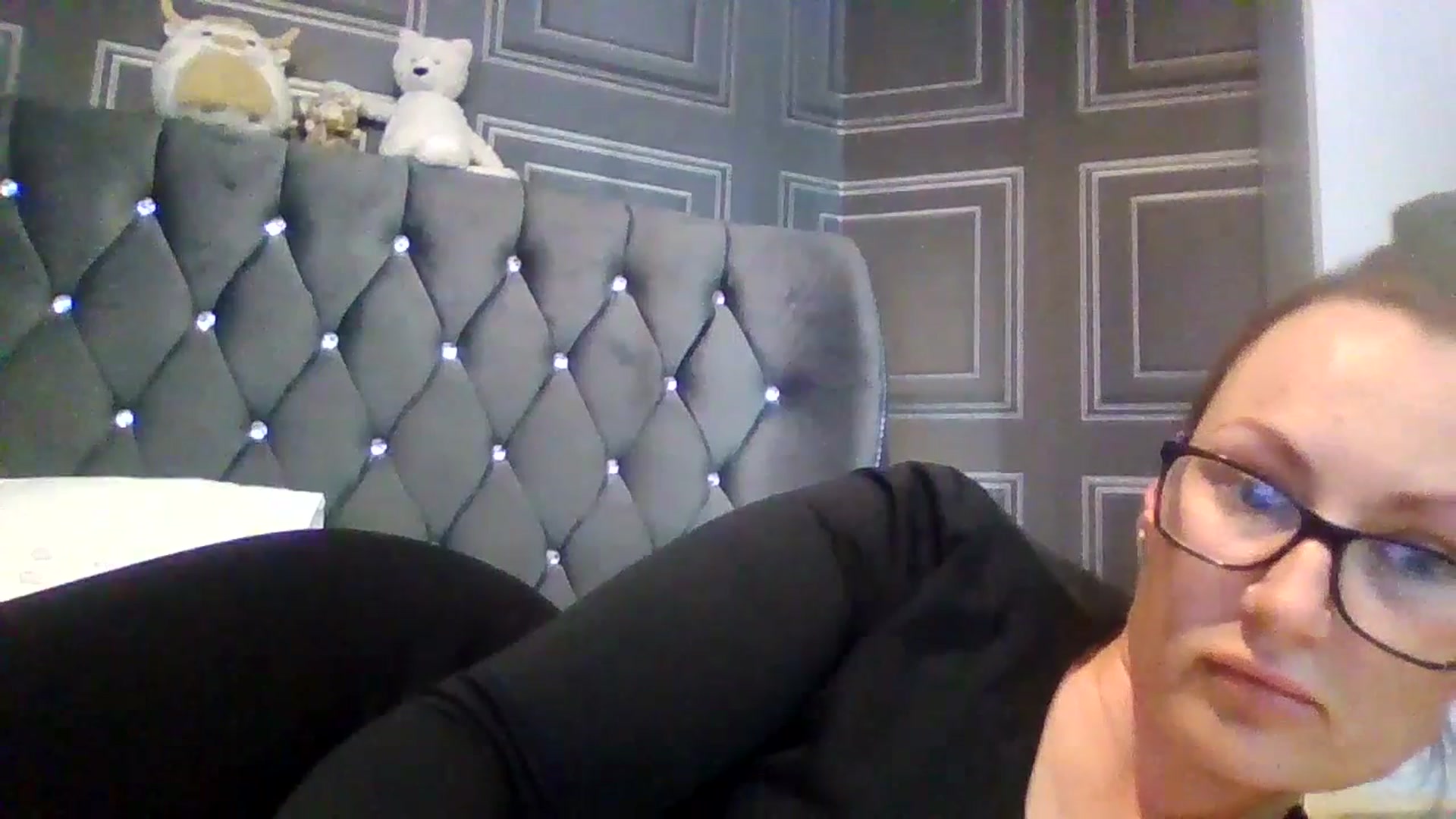 Gallery image thumbnail from Phoenix33's myfreecams stream on, 04/28/2025, 13:07 image 17 of 20
