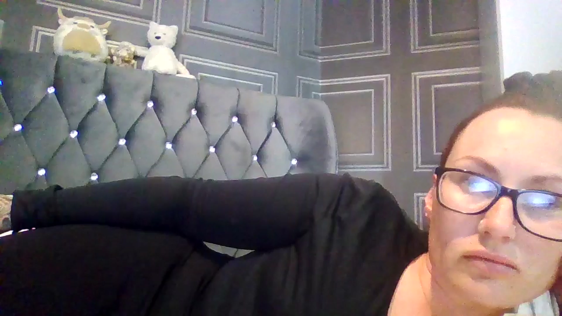 Gallery image thumbnail from Phoenix33's myfreecams stream on, 04/28/2025, 13:07 image 12 of 20