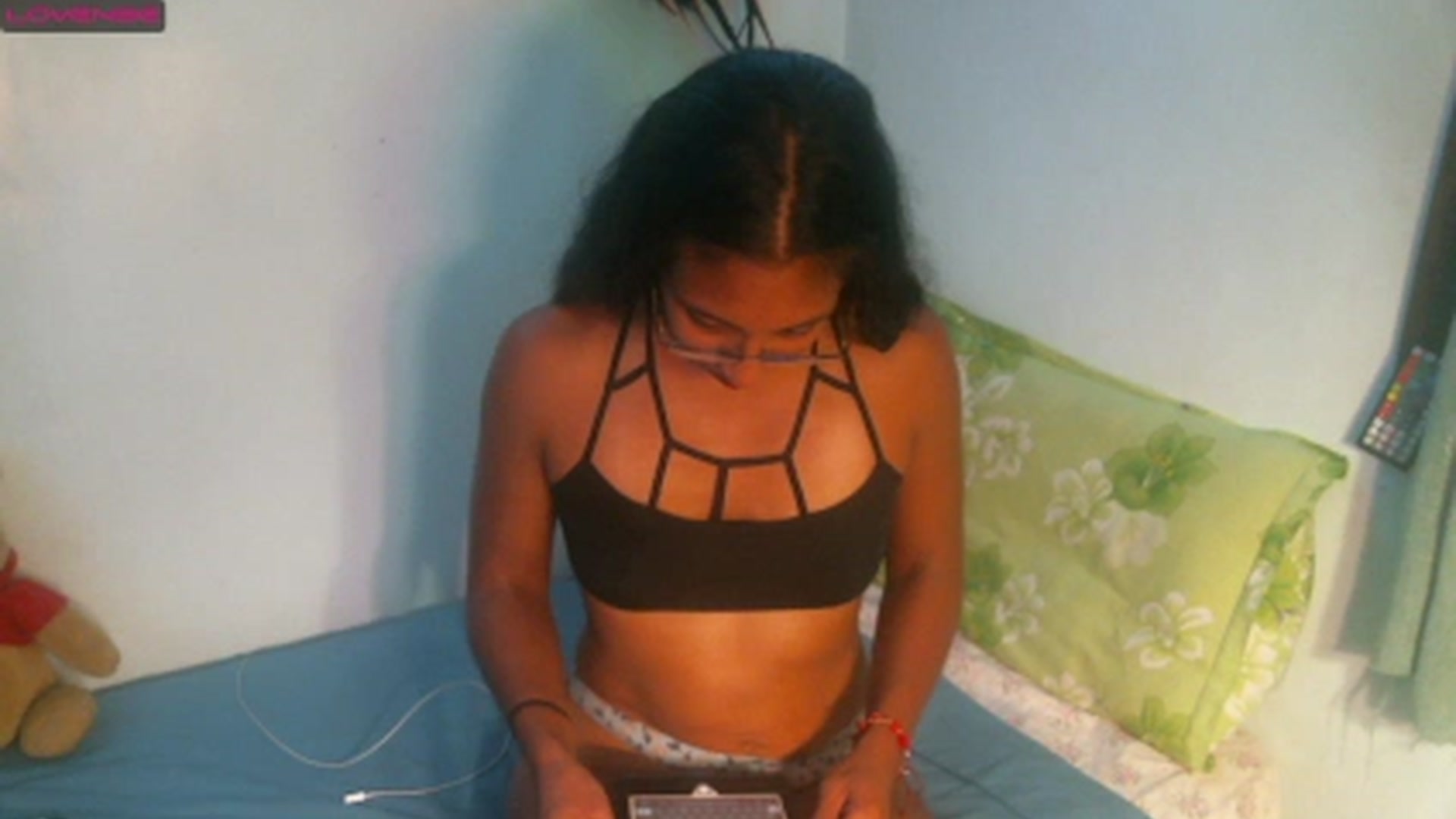 Gallery image thumbnail from PhoenixSaga's myfreecams stream on, 11/17/2022, 02:29 image 5 of 20